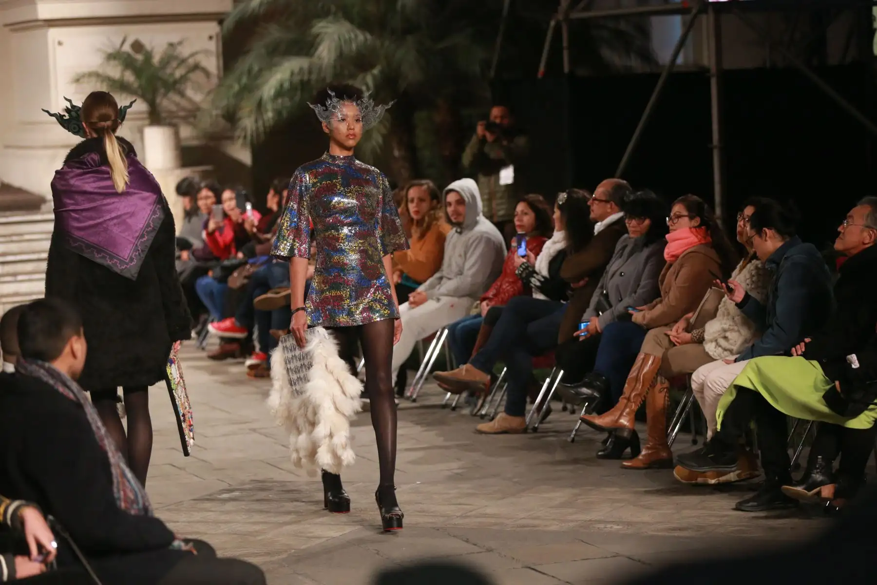 Desfile de indumentaria inspirada en la cultura peruana con los ganadores de uno de los proyectos culturales que convocó Culturaymi. Foto.ANDINA/ Jhony Laurente