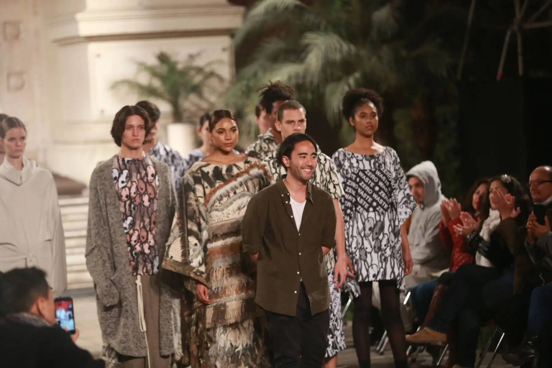 Desfile de indumentaria inspirada en la cultura peruana con los ganadores de uno de los proyectos culturales que convocó Culturaymi. Foto.ANDINA/ Jhony Laurente