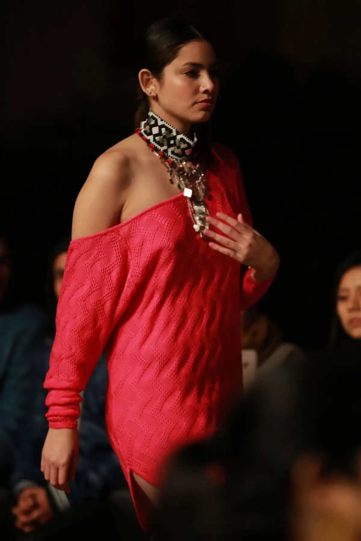 Desfile de indumentaria inspirada en la cultura peruana con los ganadores de uno de los proyectos culturales que convocó Culturaymi. Foto.ANDINA/ Jhony Laurente