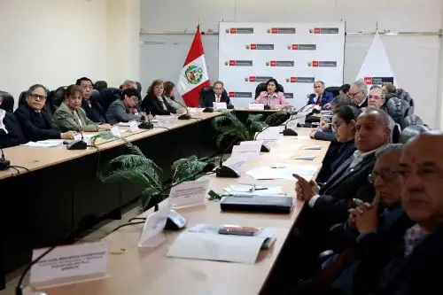 Ministra Sylvia Cáceres en el Consejo Nacional del Trabajo. ANDINA/Difusión