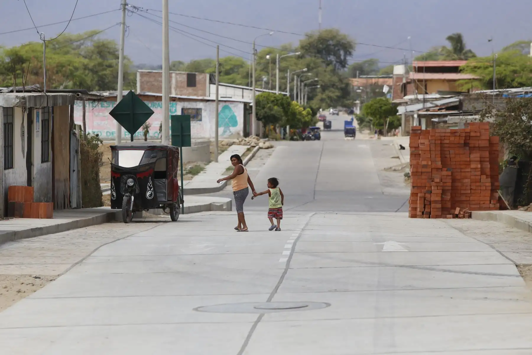 El distrito de La Matanza en la región Piura tiene 33 intervenciones en el Plan de Reconstrucción con Cambios (PIRCC). Durante el 2019 se han culminado ya 8 intervenciones y mejoramiento de calles y caminos vecinales. Foto: ANDINA/Prensa Presidencia