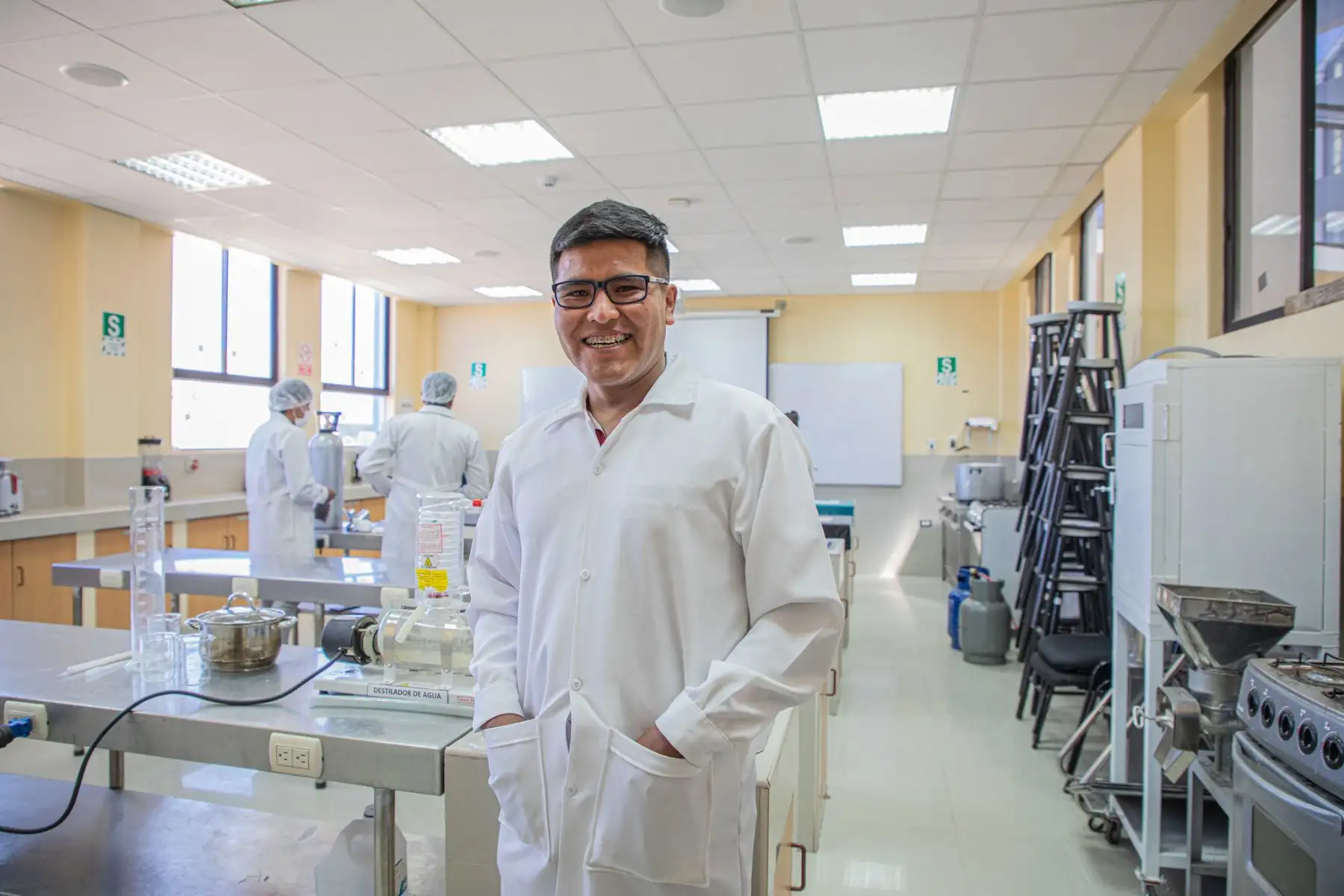 Conoce a Eliezer Callata, el talento de Beca Permanencia que quiere acabar con la desnutrición crónica infantil en Puno. ANDINA/Difusión