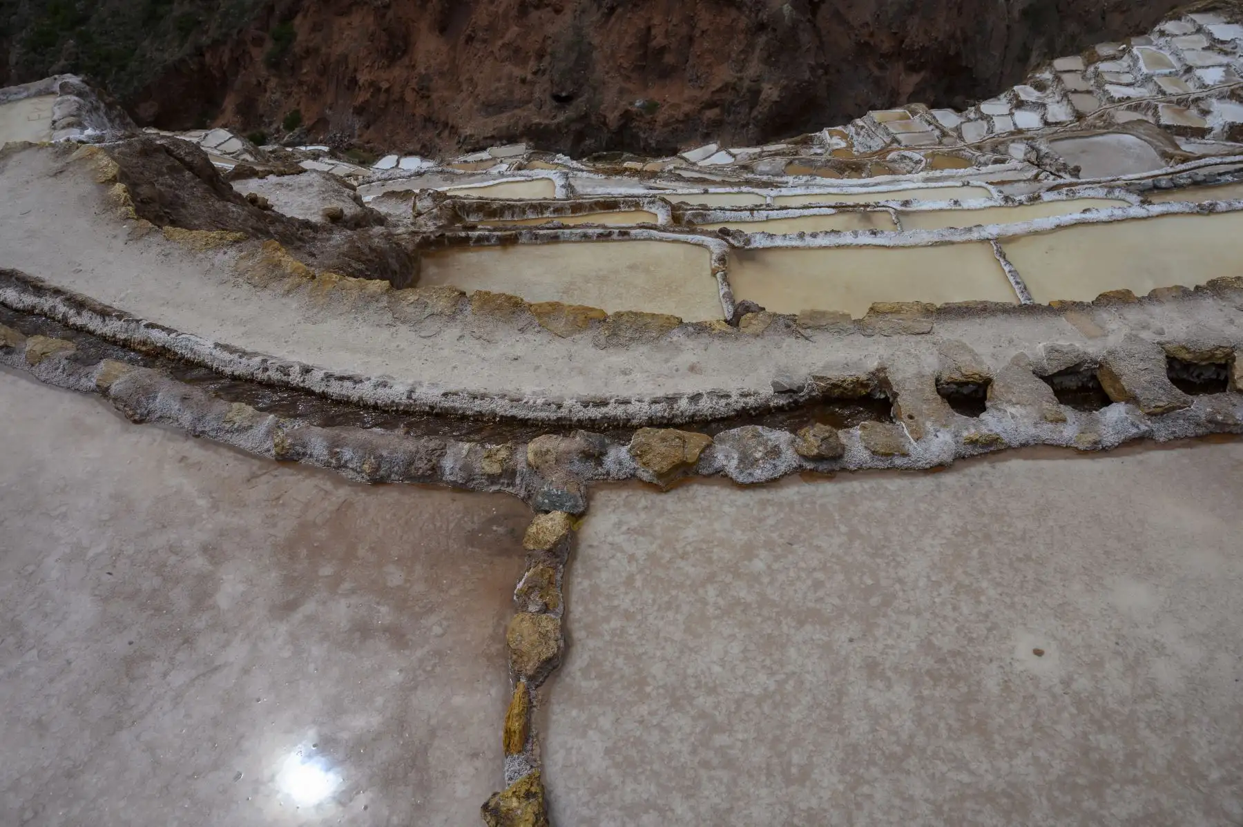 Salineras de Maras, ubicada en la provincia cusqueña de Urubamba. Foto: AFP