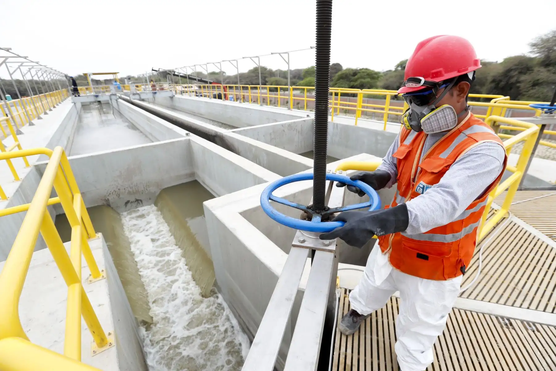 Presidente Vizcarra supervisa el mejoramiento de la planta de tratamiento de aguas residuales San Martin. Foto: ANDINA/Prensa Presidencia