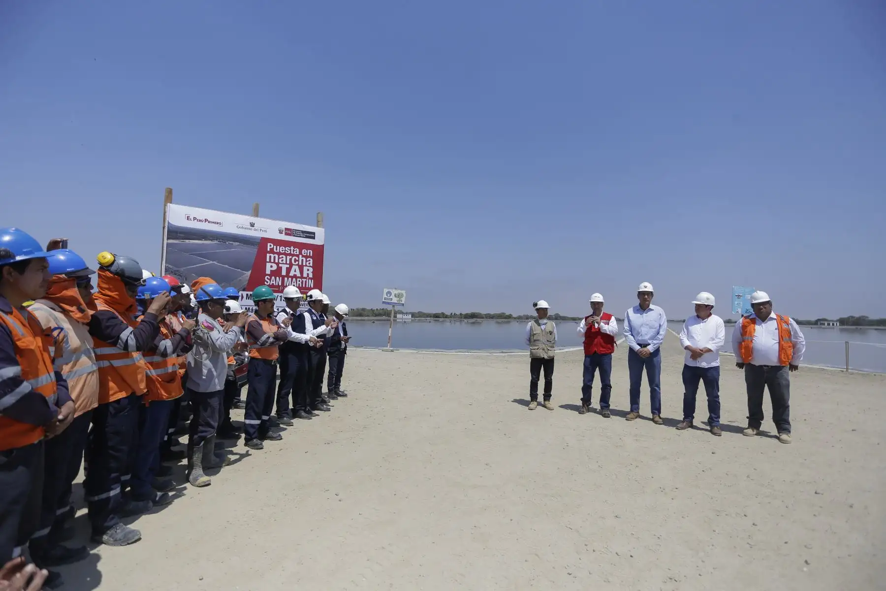 Presidente Vizcarra supervisa el mejoramiento de la planta de tratamiento de aguas residuales San Martin. Foto: ANDINA/Prensa Presidencia