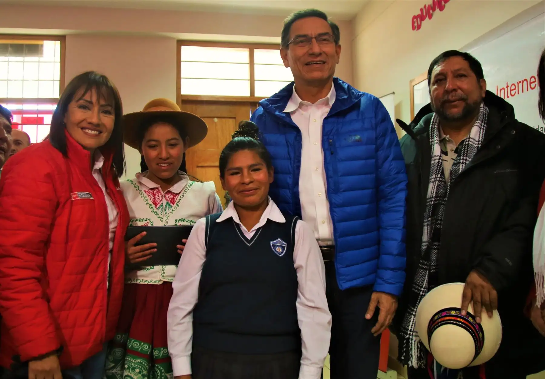Presidente Martín Vizcarra y la ministra María Jara dieron inicio a  proyecto de Conectividad Digital , Internet de Alta Velocidad en Apurímac proyecto regional que permite llevar internet de alta velocidad a 143 mil apurimeños de 285 localidades.
Foto: MTC