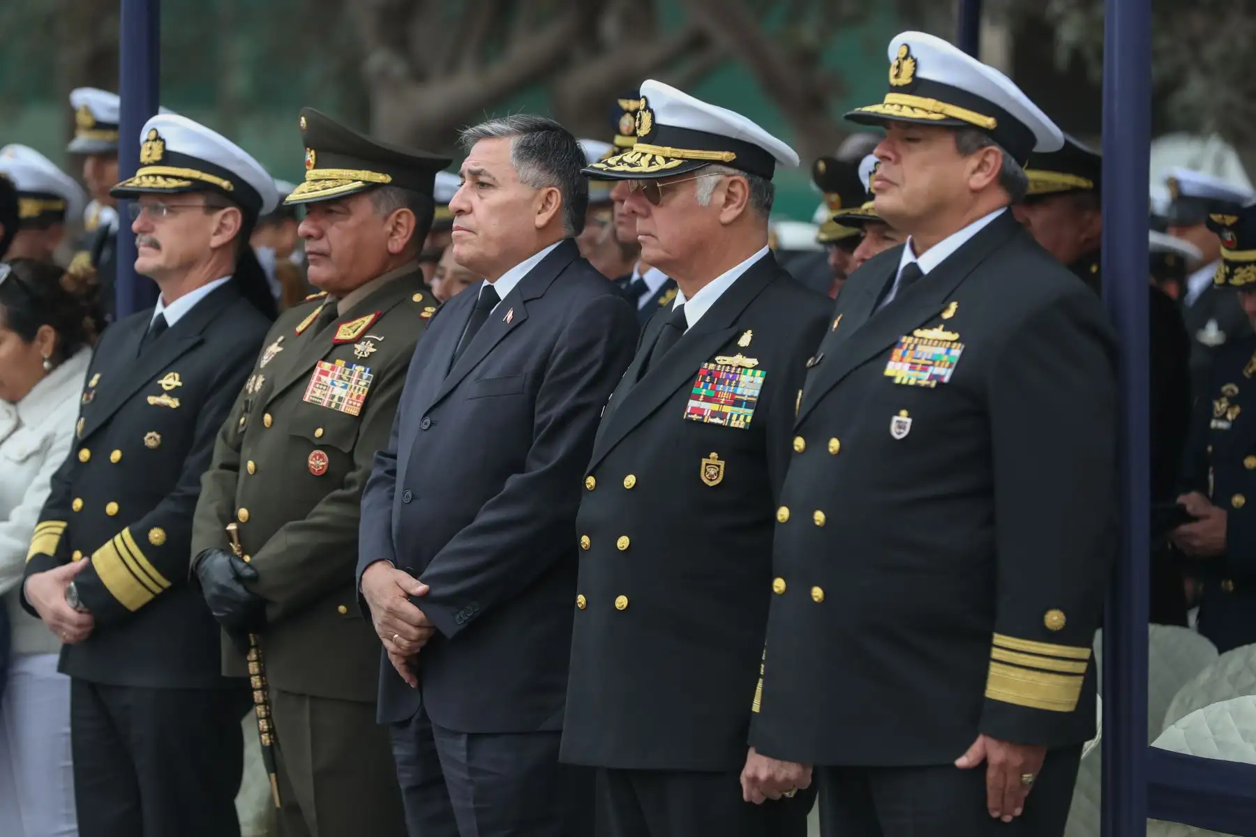 Ministro de Defensa, Jorge Moscoso despidió a marino fallecido en Africa.
Foto: MINDEF