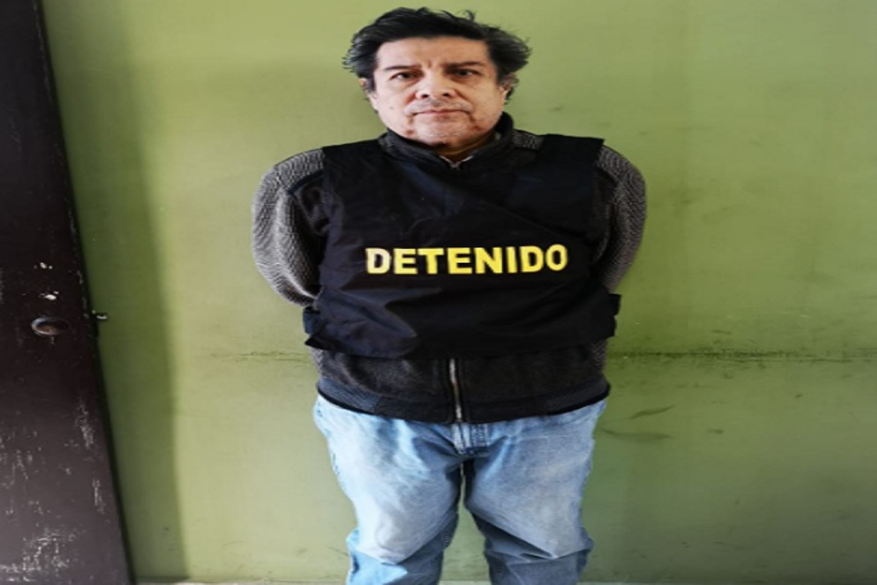 La Policía Nacional del Perú (PNP) capturó en Chimbote (región Áncash) al exgerente de Obras Públicas de la Municipalidad Provincial del Santa (MPS), Javier Menacho Méndez, prófugo de la justicia desde el 4 de julio del 2018, por una condena de 4 años de cárcel que pesa sobre él por el delito de colusión; se informó.