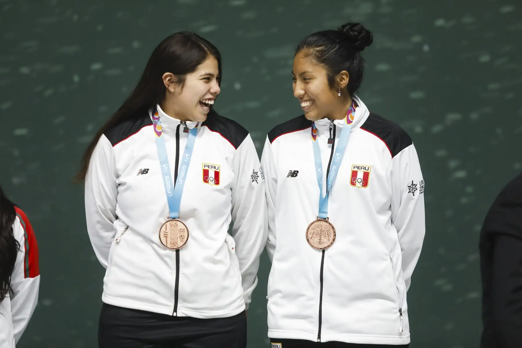 Mía Rodríguez y Nathaly Paredes, medalla de bronce en frontenis dobles. Foto:Lima 2019