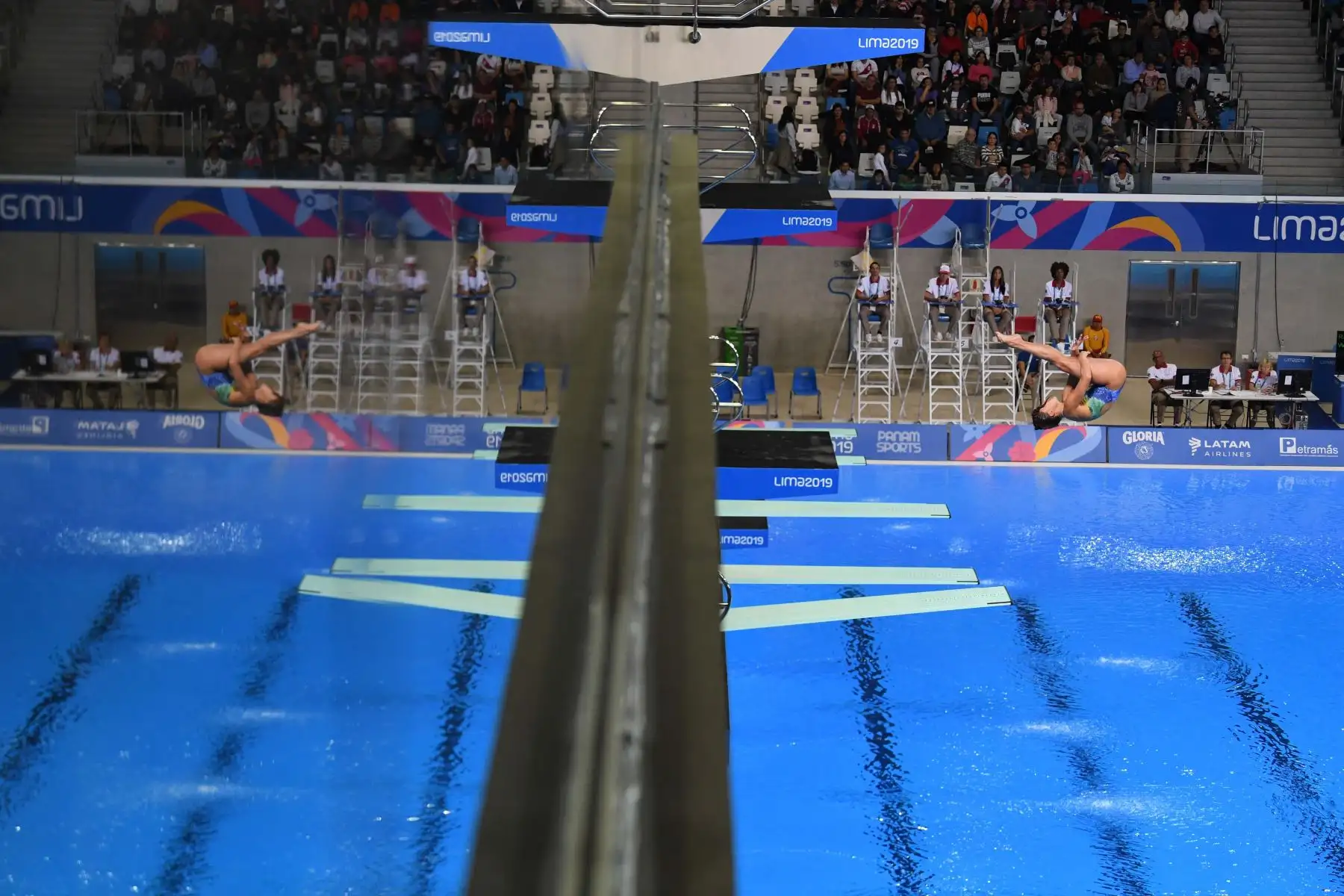 Luana Wanderley de Brasil se presenta durante el evento preliminar de trampolín femenino de 3m de los Juegos Panamericanos Lima 2019. AFP