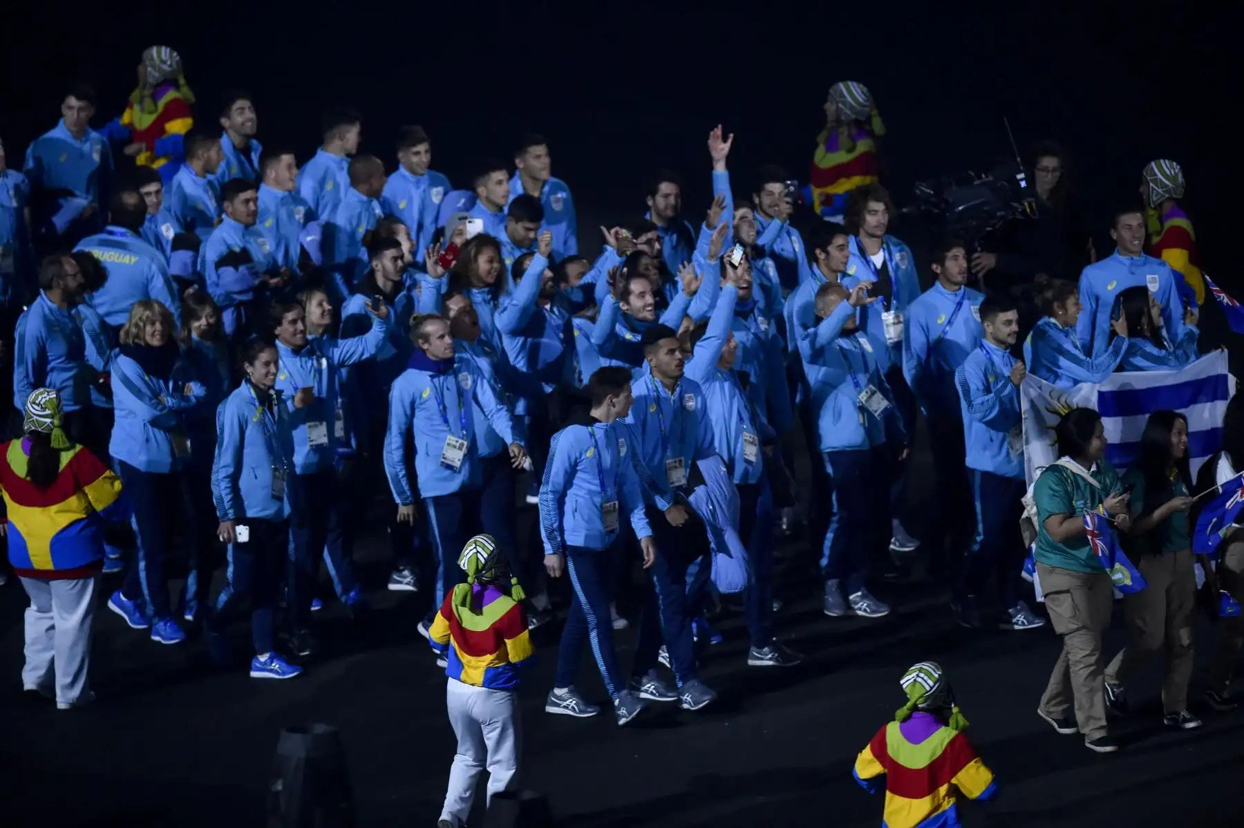 La delegación de Uruguay participa en el Desfile de las Naciones durante la ceremonia de clausura de los Juegos Panamericanos de Lima 2019 en Lima el 11 de agosto de 2019.AFP