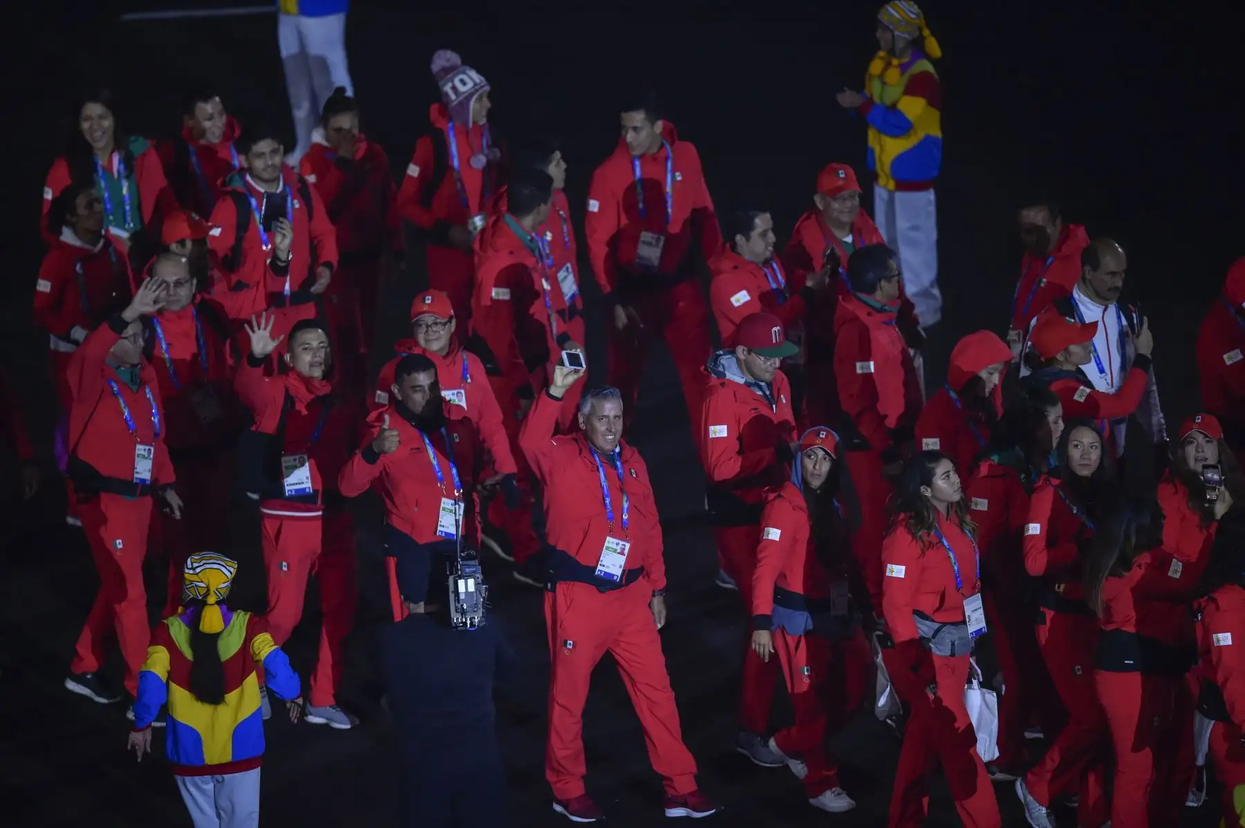 La delegación de México participa en el Desfile de las Naciones durante la ceremonia de clausura de los Juegos Panamericanos de Lima 2019 en Lima el 11 de agosto de 2019. AFP