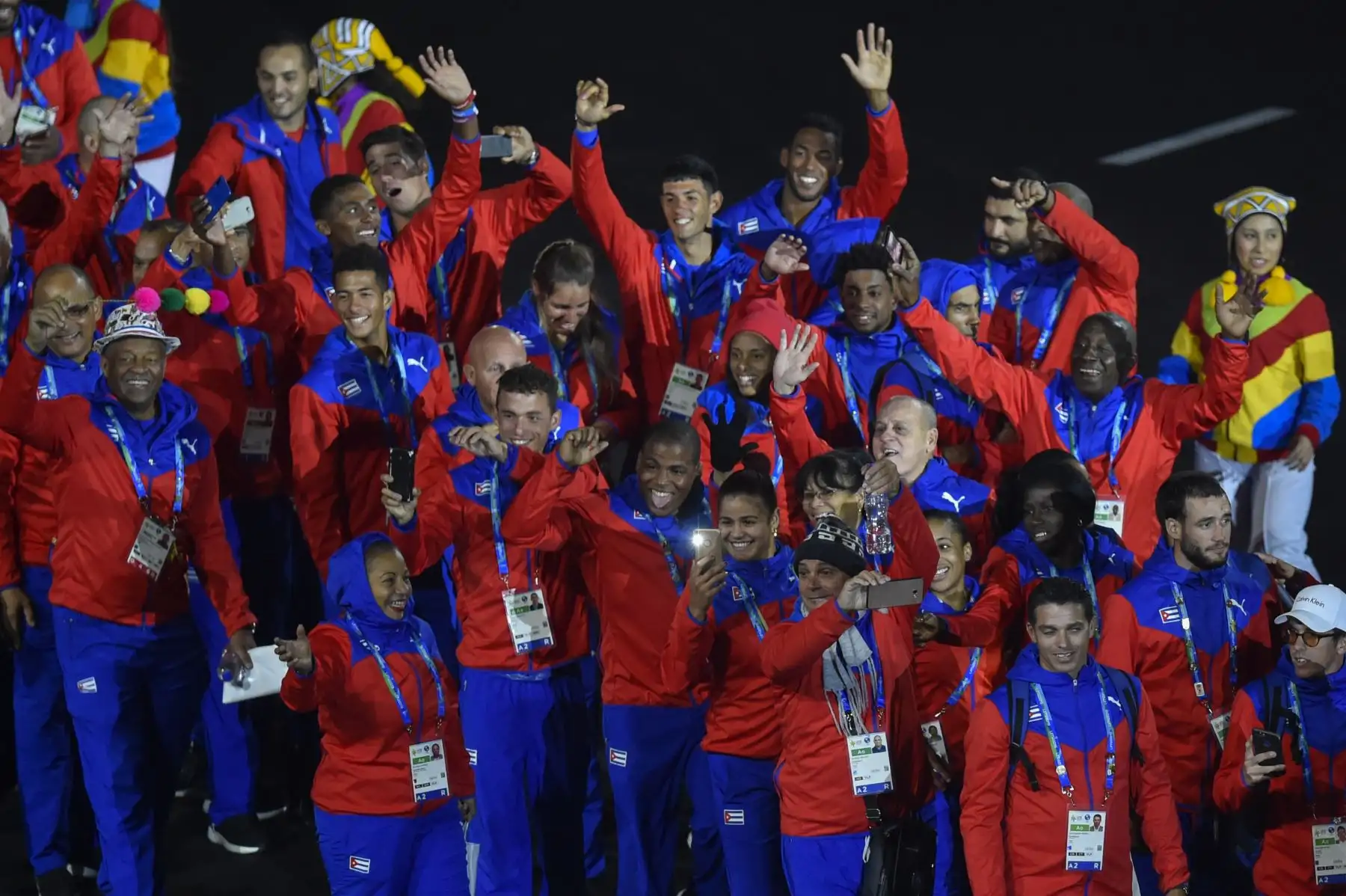 La delegación de Cuba participa en el Desfile de las Naciones durante la ceremonia de clausura de los Juegos Panamericanos de Lima 2019 en Lima el 11 de agosto de 2019. AFP