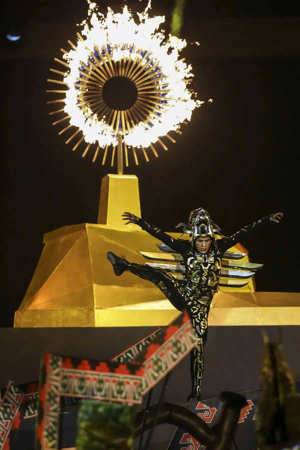 Los artistas representan escenas y artefactos de las culturas antiguas del Perú durante la ceremonia de clausura de los Juegos Panamericanos de Lima 2019 en Lima el 11 de agosto de 2019.AFP