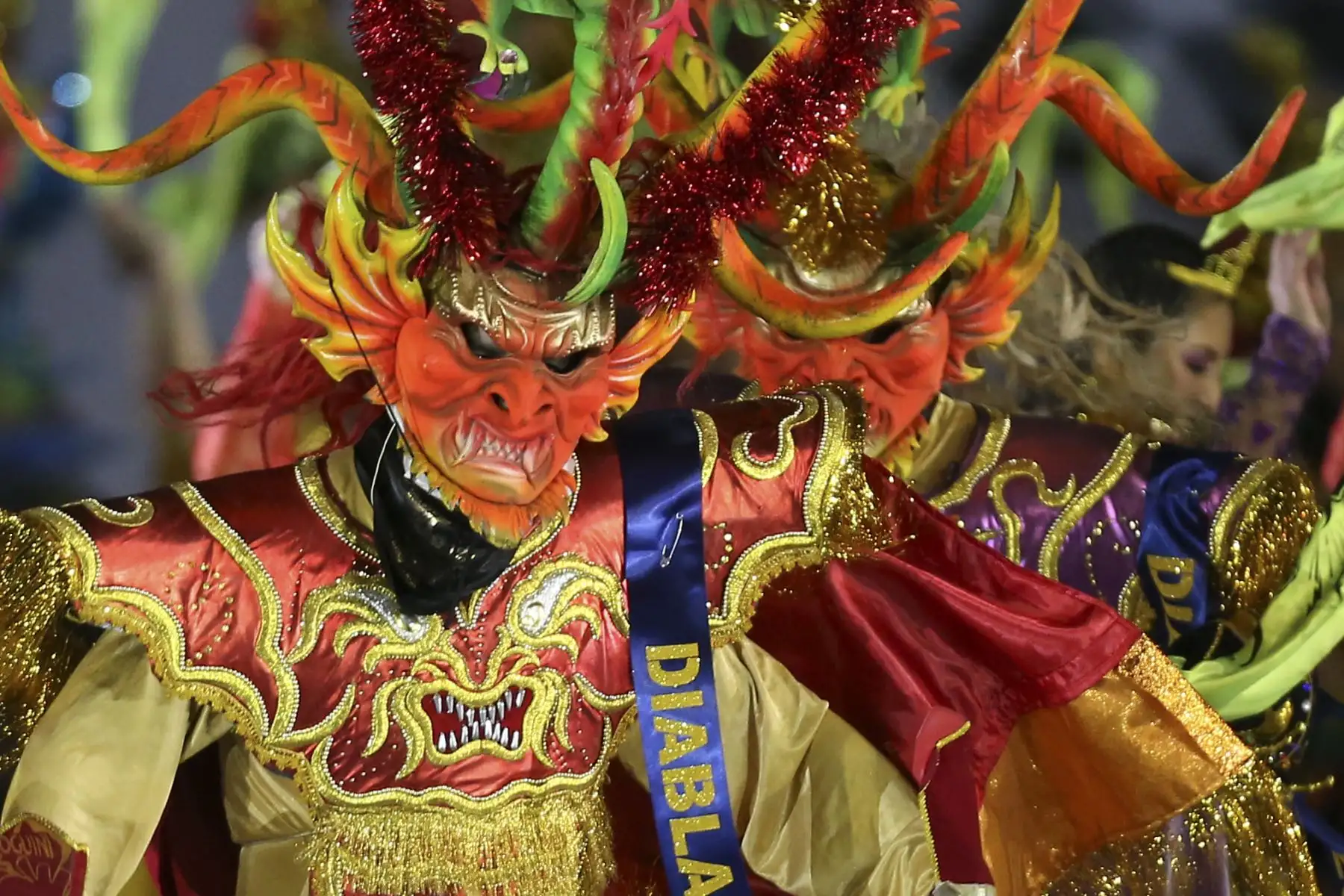 Los artistas representan escenas y artefactos de las culturas antiguas del Perú durante la ceremonia de clausura de los Juegos Panamericanos de Lima 2019 en Lima el 11 de agosto de 2019.AFP