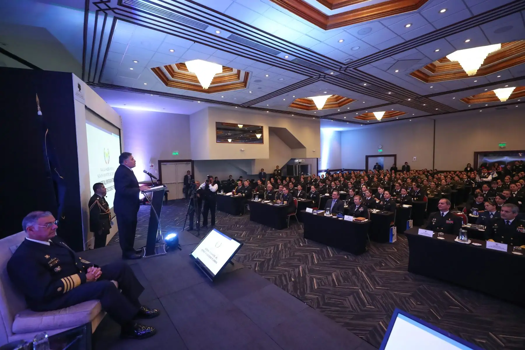 Ministro de Defensa Jorge Moscoso inauguró el Foro Internacional: La Mujer en la Armada. Foto: ANDINA/MINDEF