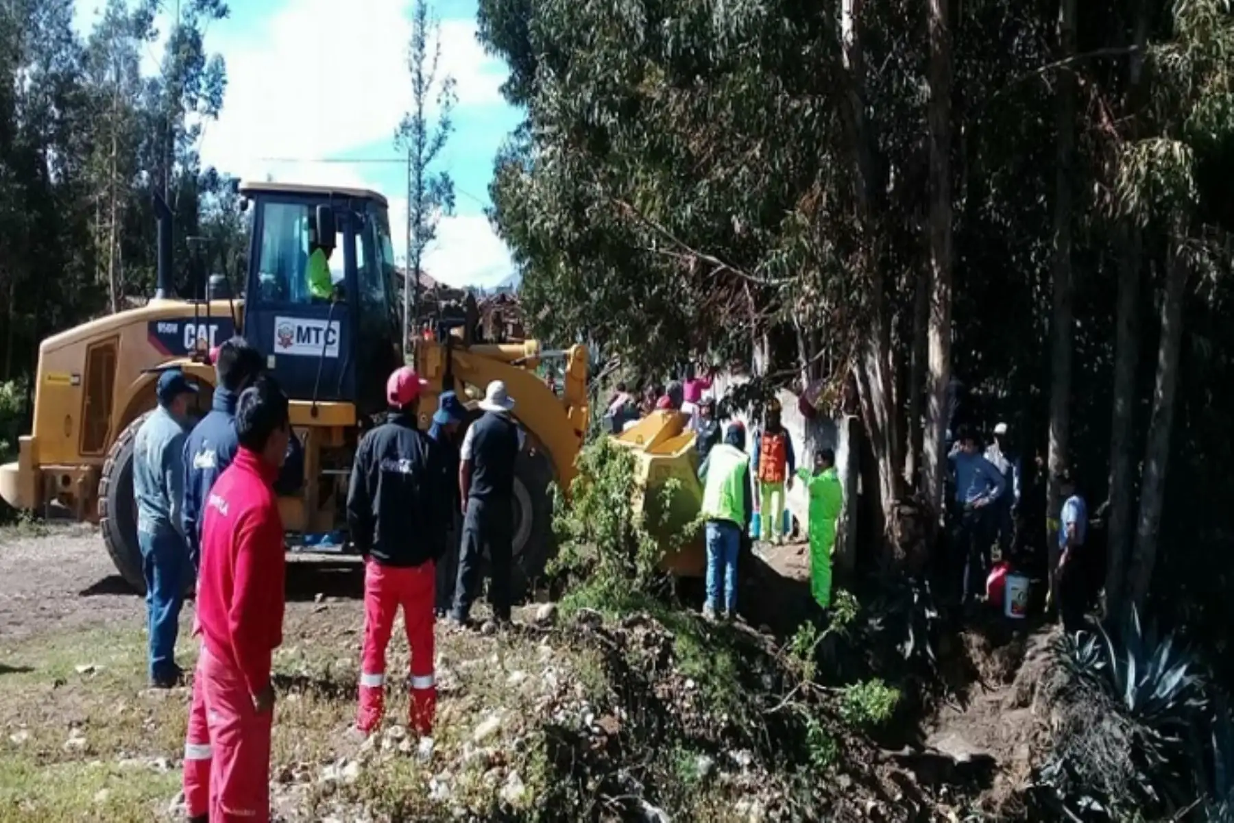 El tránsito de vehículos en la vía Chasquitambo – Cajacay – Conococha, en la provincia de Bolognesi, se encuentra restringido, debido a derrumbes causados esta mañana por el sismo de magnitud 5,2 que se registró en la sierra de la región Áncash.