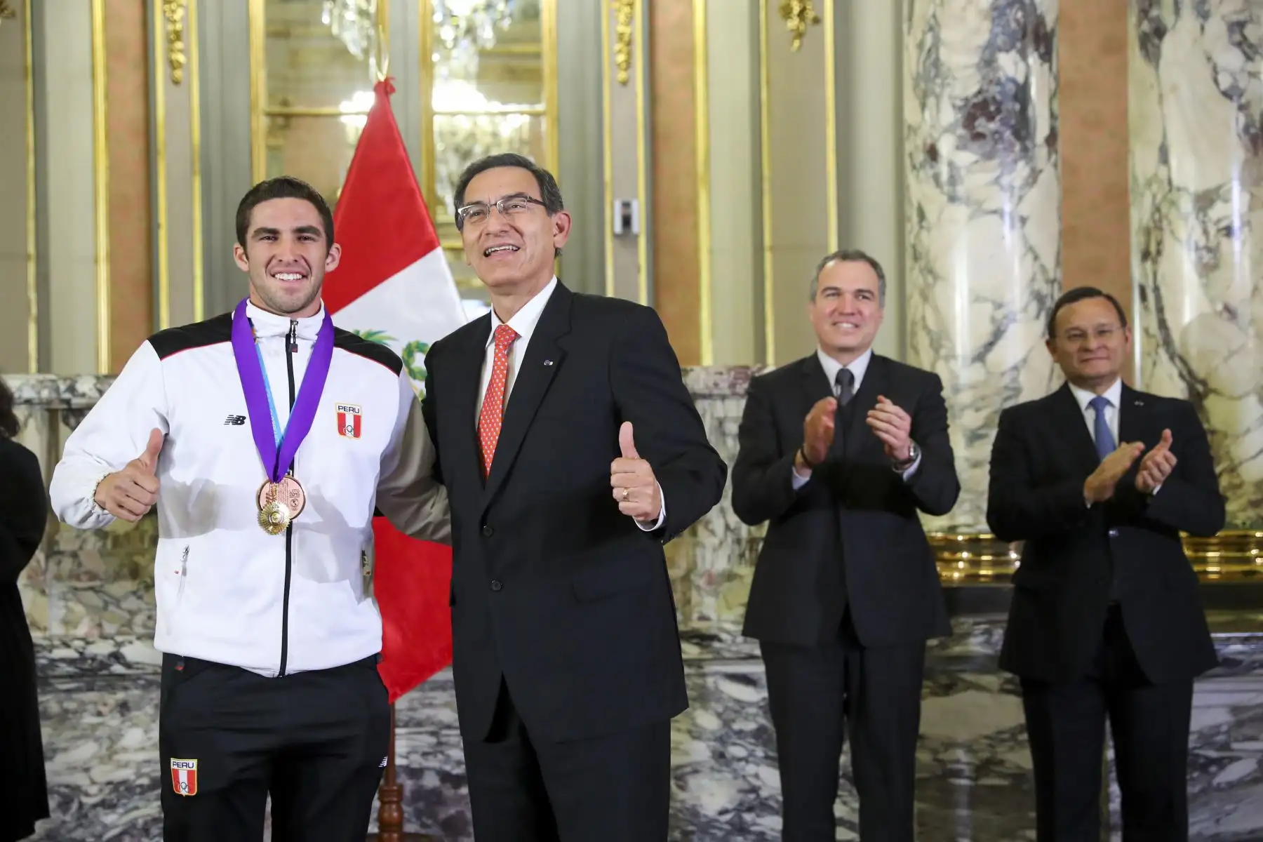 Deportistas nacionales que ganaron una medalla en los Juegos Panamericanos Lima 2019 en Palacio de Gobierno. Foto: ANDINA/Juan Pablo Azabache/ Prensa Presidencia