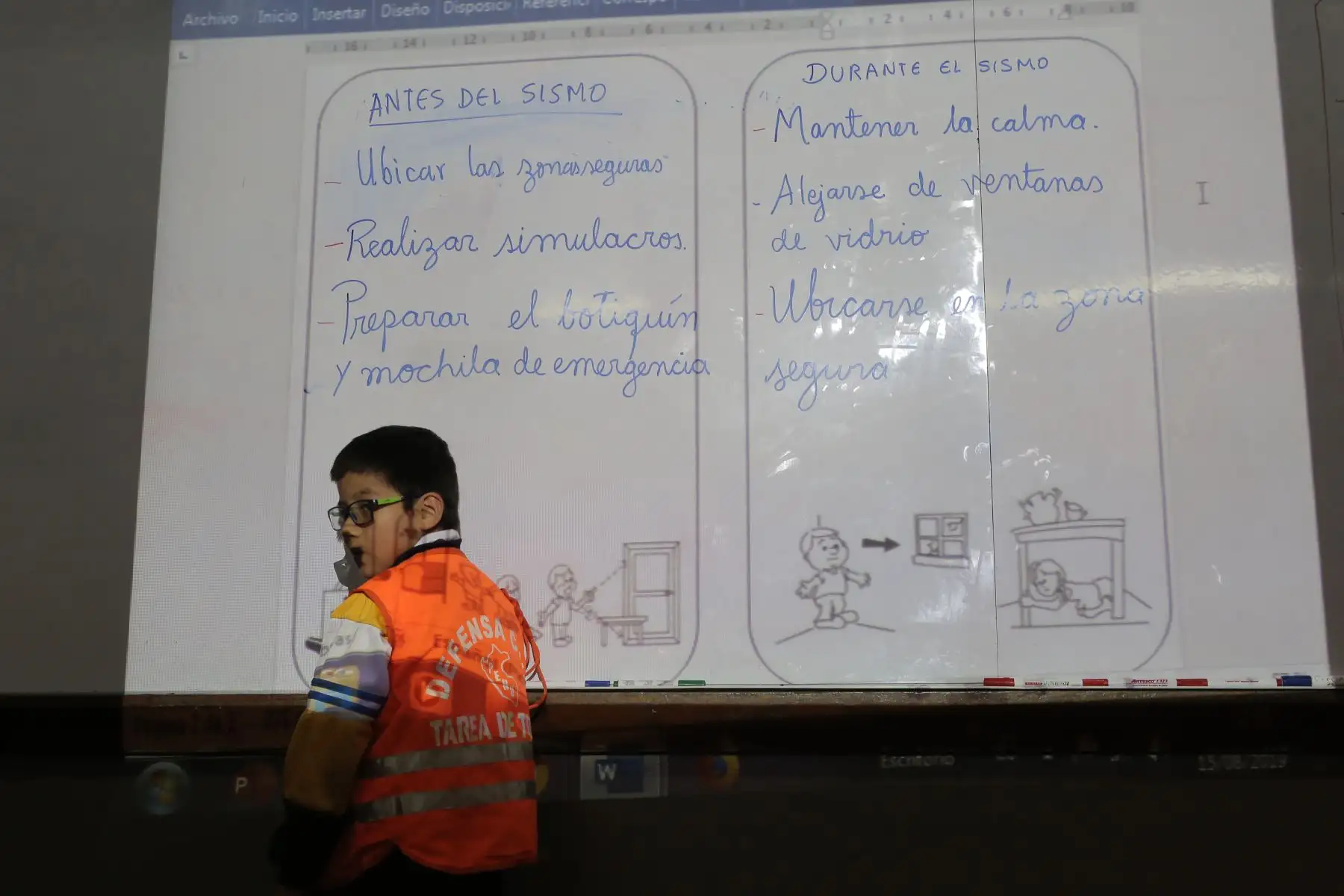 Simulacro nacional de sismo y tsunami en el I.E. 1038 María Parado de Bellido con el fin de monitorear la respuesta de los escolares durante una emergencia. Foto: ANDINA/ David Huamaní