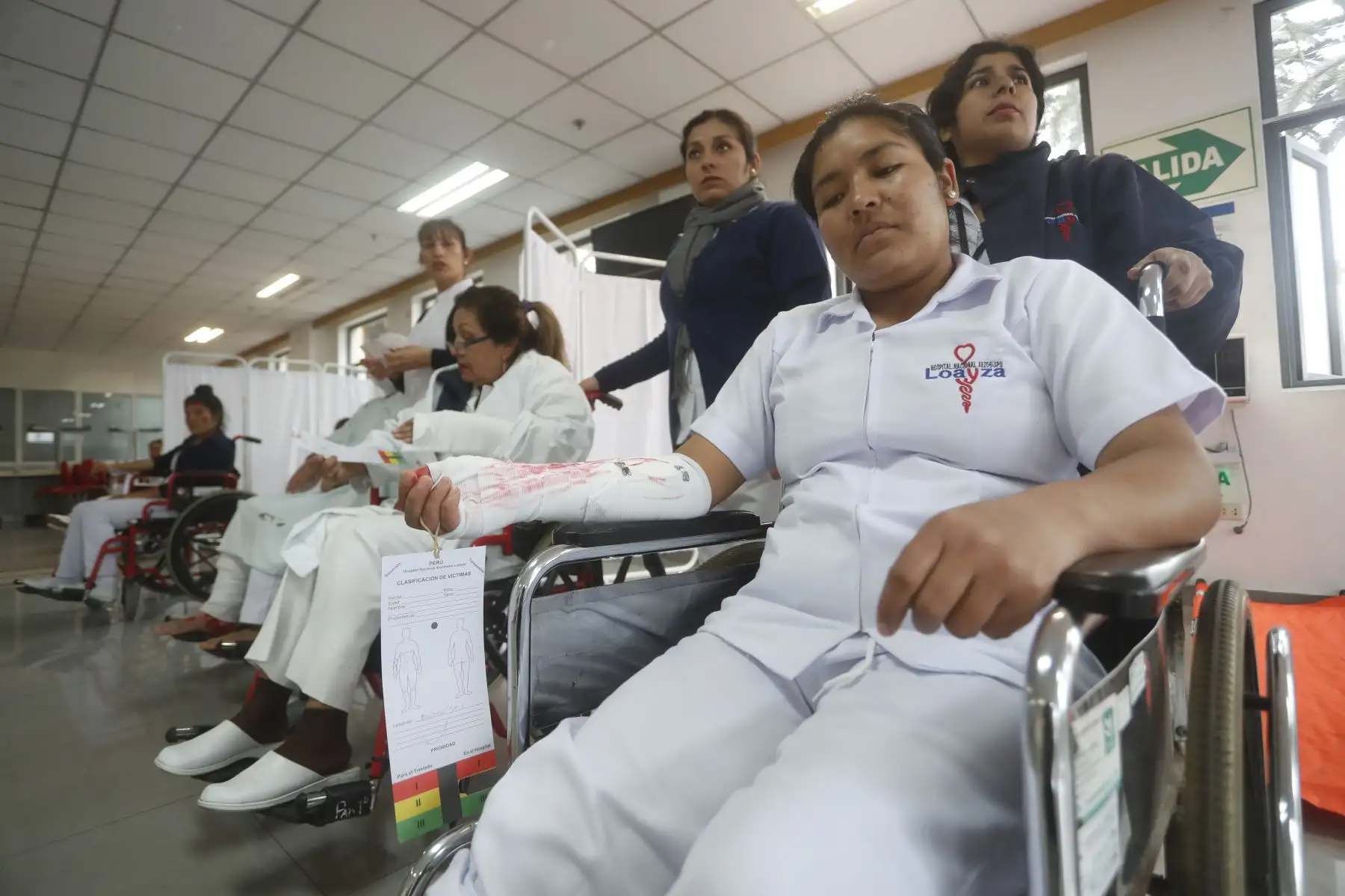 Así se vivió el simulacro nacional de sismo y tsunami en el Hospital Nacional Arzobispo Loayza en Lima. Foto: ANDINA/Josue Ramos