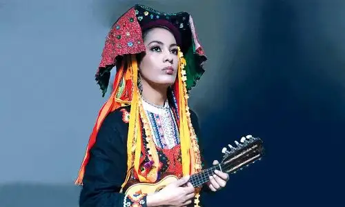 Edith Ramos, cantante lírica que investiga la música tradicional peruana.
