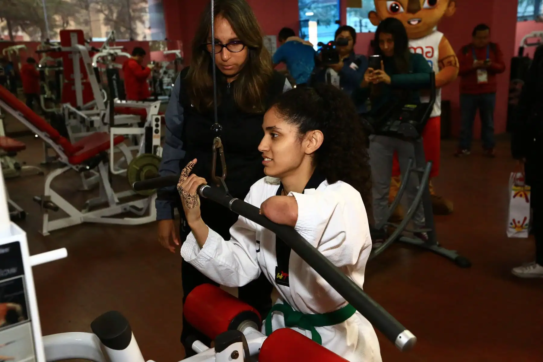 Angélica Espinoza, parataekwondista,  es la abanderada de los deportistas nacionales que participarán en los Juegos Parapanamericanos. Foto:ANDINA/Pedro Cardenas
