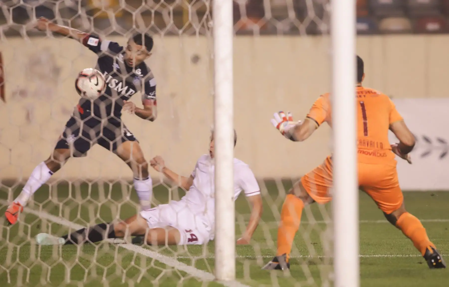 Yamir Oliva, Partido entre Universitario vs. San Martín, empatan 0-0 en el estadio Monumental de Ate
Foto: ANDINA/Jorge Tello