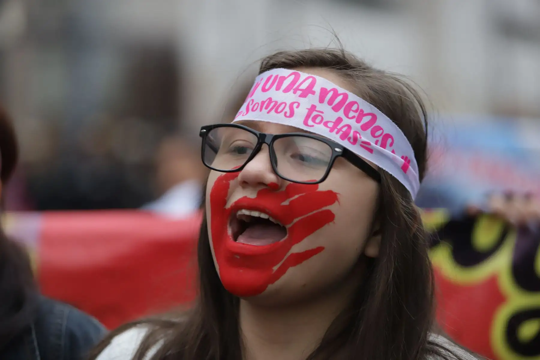La ministra de la Mujer,Gloria Montenegro y diversas organizaciones de mujeres del país participan, en la cuarta marcha denominada “Por Mujeres Libres de Violencia” organizado por el colectivo 