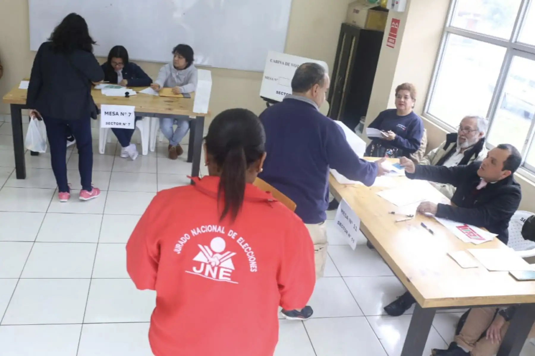 Especialistas del JNE  desarrollan  labor de fiscalización del proceso de Elecciones Vecinales 2019 en el distrito de Pueblo Libre , donde los ciudadanos participan activamente para elegir a sus representantes de las Juntas Vecinales ante la 
Municipalidad de Pueblo Libre 
Foto: JNE