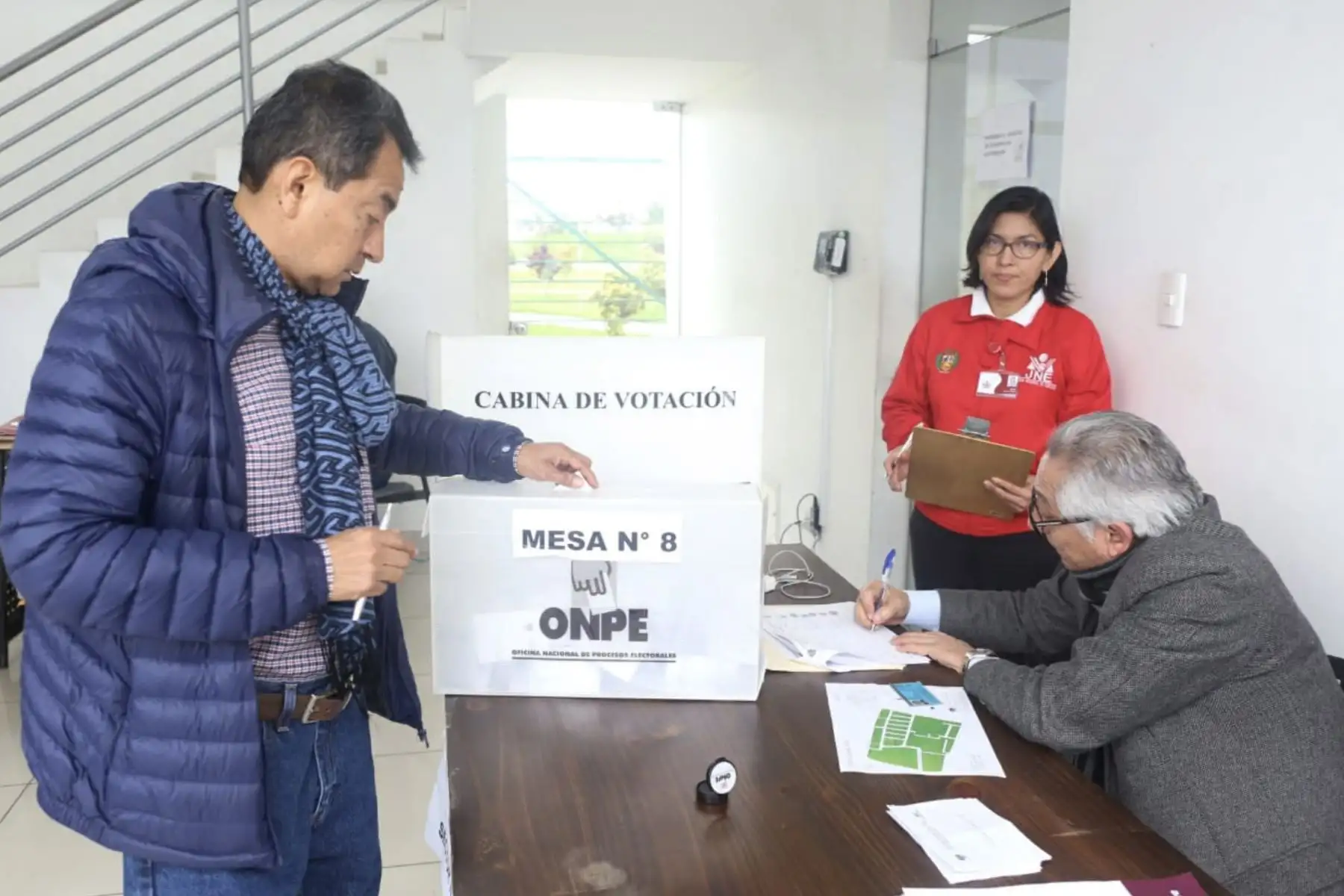 Especialistas del JNE  desarrollan  labor de fiscalización del proceso de Elecciones Vecinales 2019 en el distrito de Pueblo Libre , donde los ciudadanos participan activamente para elegir a sus representantes de las Juntas Vecinales ante la 
Municipalidad de Pueblo Libre 
Foto: JNE