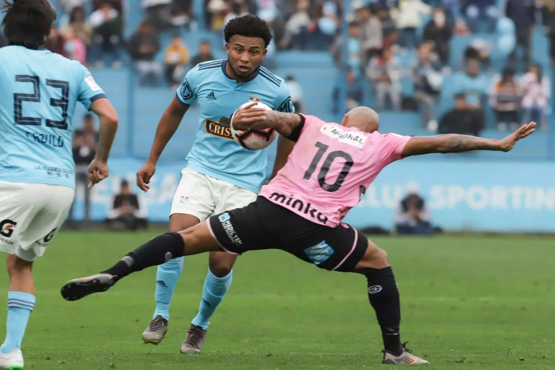 Sporting Cristal vs. Sport Boys se enfrentan 
por la tercera jornada del Torneo Clausura 2019.
Foto: ANDINA/Jorge Tello