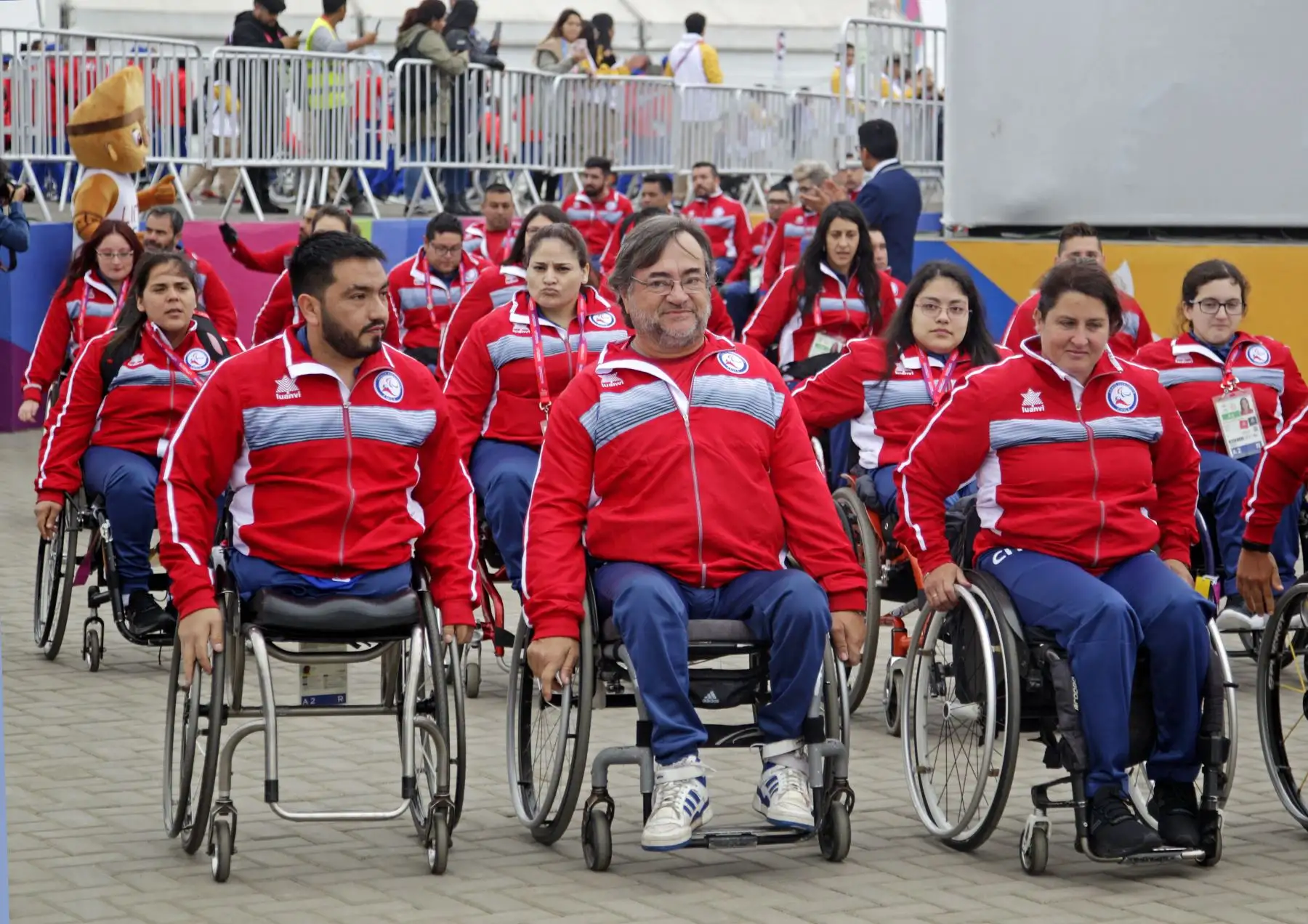 La ministra de Educación, Flor Pablo Medina y  el presidente del Comité Organizador de Lima 2019, Carlos Neuhaus dan la bienvenida a la 
delegación de deportistas que participarán en los Juegos Parapanamericanos Lima 2019.
Foto: ANDINA/Lima 2019