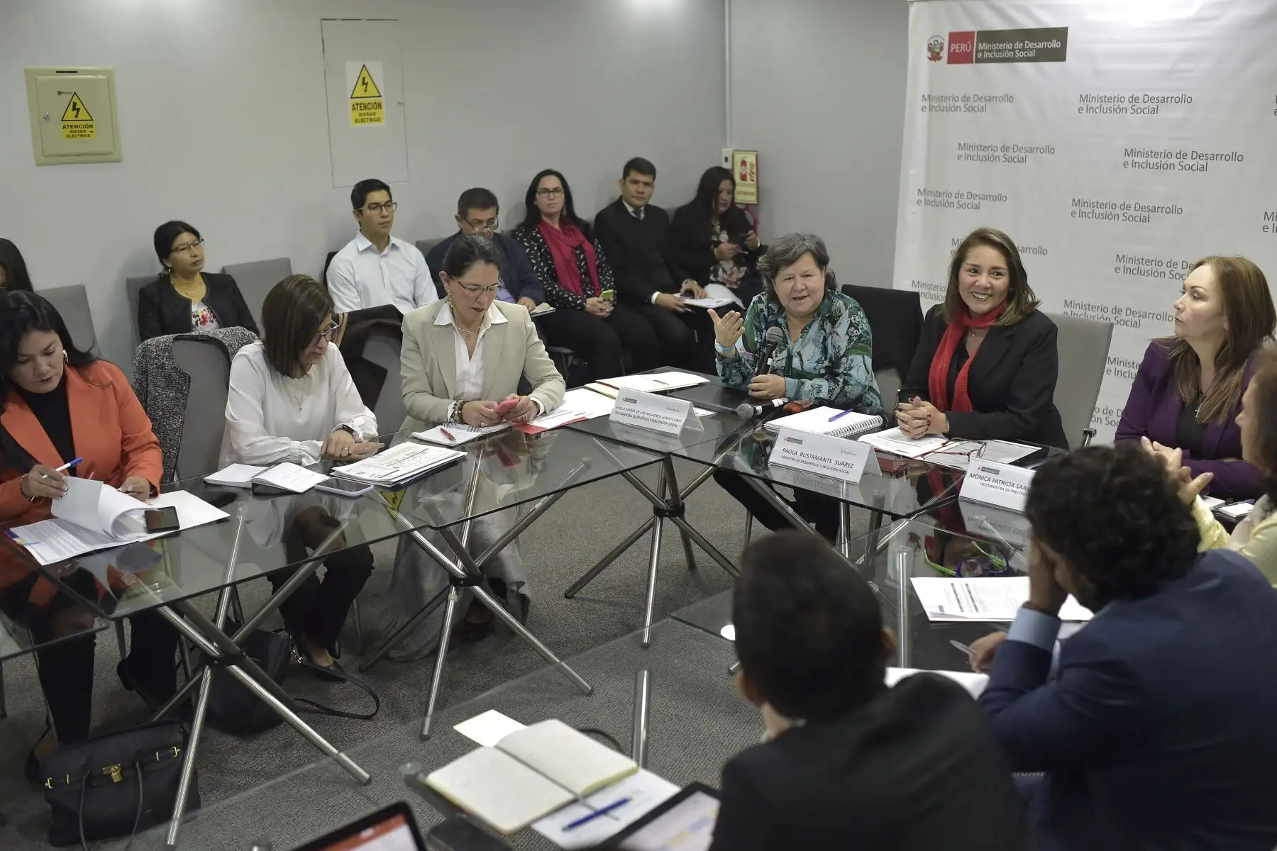 Funcionarios de MIDIS comparten la experiencia en políticas sociales con autoridades del Ecuador que ha permitido reducir de manera importante los indices de desnutrición crónica infantil.
Foto: ANDINA/ José Sotomayor