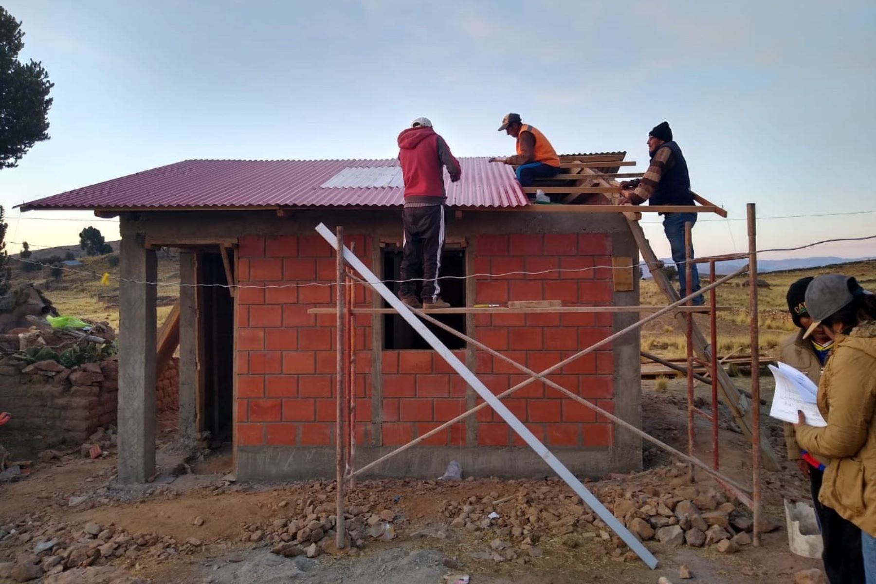 Más de 2,700 viviendas bioclimatizadas, ideales para combatir heladas y bajas temperaturas, se construyen en Cusco y Puno. ANDINA/Difusión