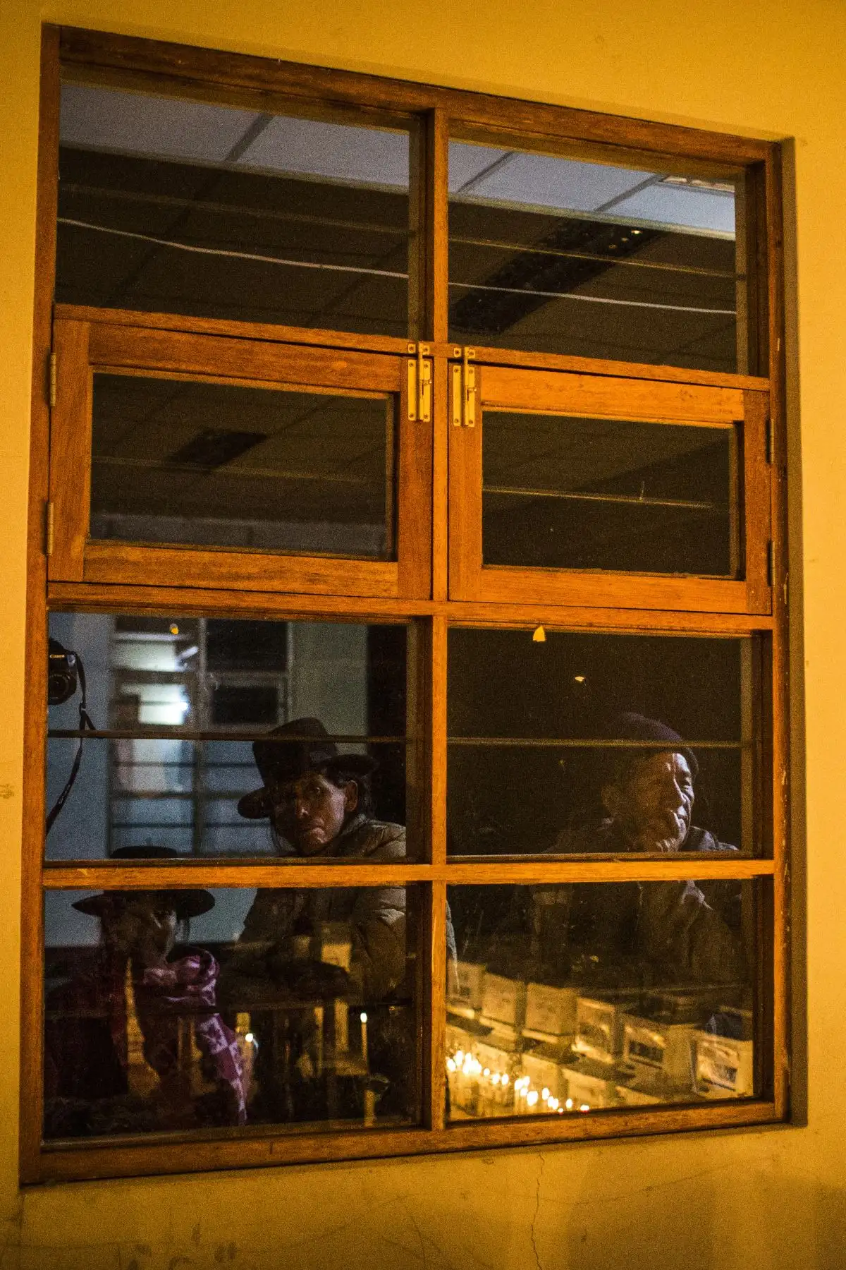 El apoyo psicológico es sumamente importante en estos casos pues identificar los restos de un familiar desaparecido durante muchos años puede resultar impactante. La DGBPD y el Minsa realizan esta labor. Foto: ANDINA/Renato Pajuelo El apoyo psicológico es sumamente importante en estos casos pues identificar los restos de un familiar desaparecido durante muchos años puede resultar impactante. La DGBPD y el Minsa realizan esta labor. Foto: ANDINA/Renato Pajuelo