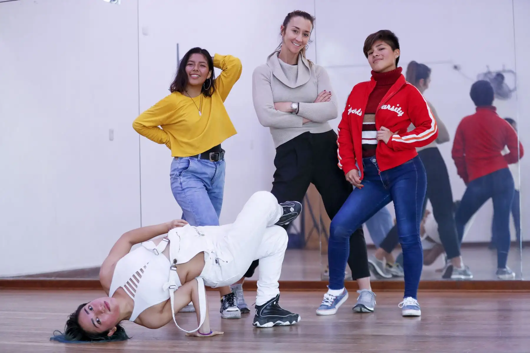 Vania Masías, hablo sobre la puesta en marcha del programa "RevelArte" en escuelas públicas gracias a un convenio con el Ministerio de Educación, ellos recibirán clases de danza, canto, pintura, entre otros para enriquecer su aprendizaje cultural y colectivo. Foto: ANDINA/Josue Ramos