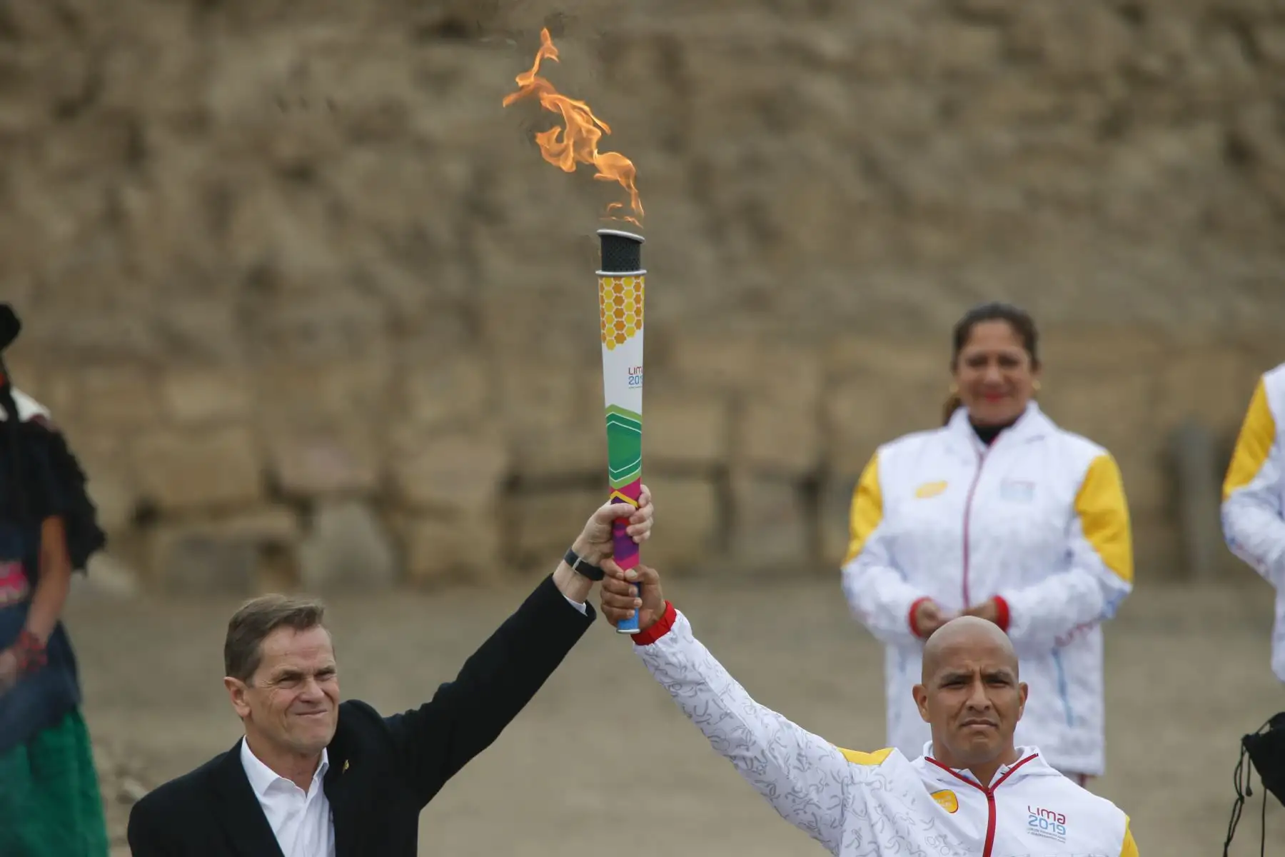 Ceremonia del encendido de la Antorcha Parapanamericana en el templo de Pachacámac. Foto: ANDINA/ Renato Pajuelo