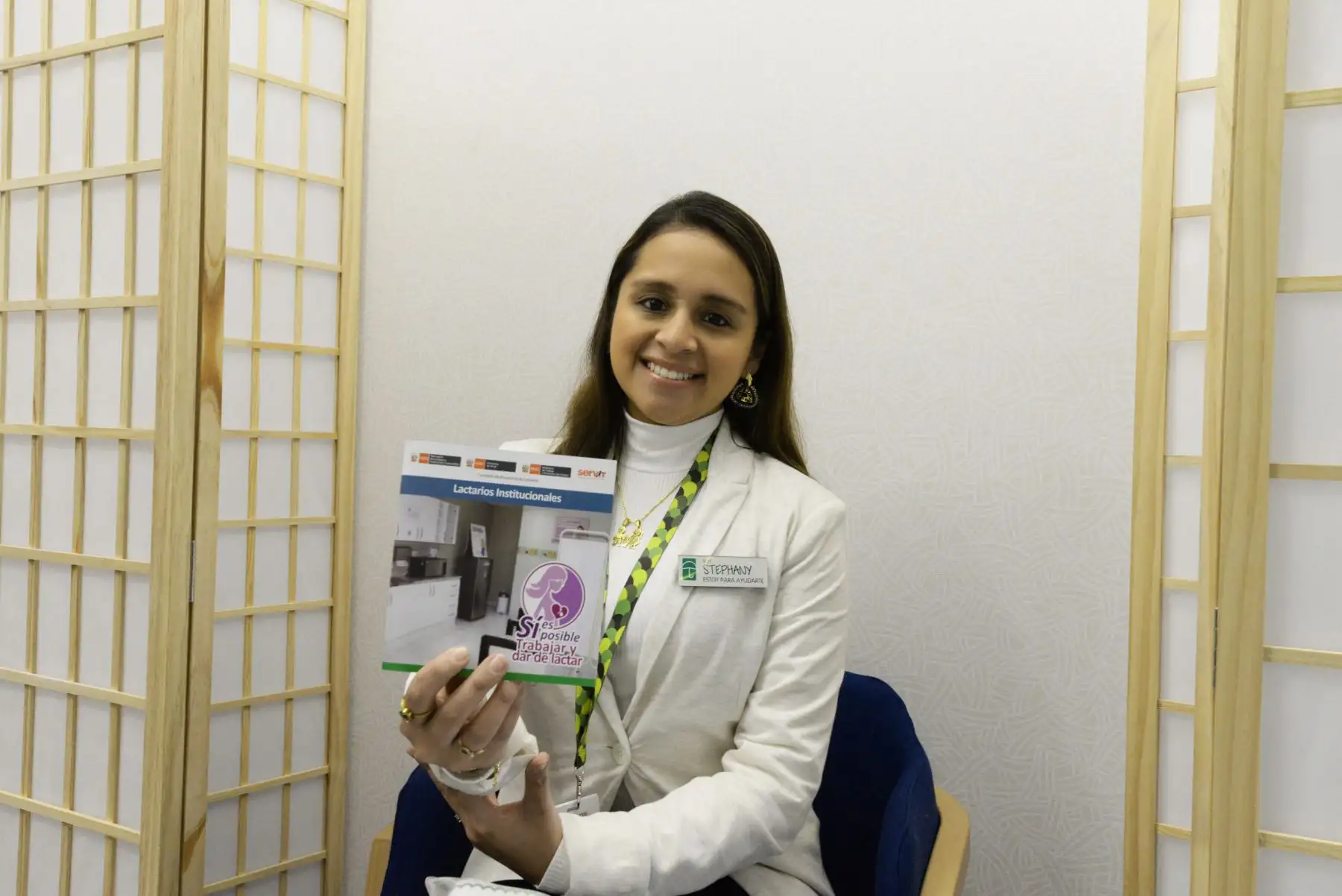 La titular del MIMP Gloria Montenegro inaugura el nuevo lactario institucional en Falabella que dispone contar con un espacio de lactancia materno para las trabajadoras en la jornada laboral.
Foto: MIMP