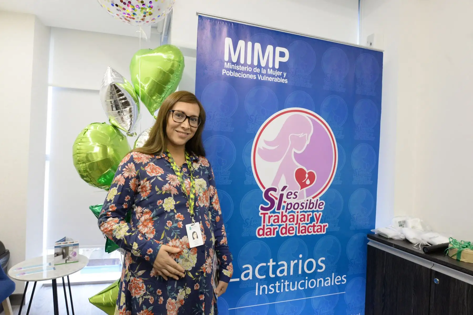 La titular del MIMP Gloria Montenegro inaugura el nuevo lactario institucional en Falabella que dispone contar con un espacio de lactancia materno para las trabajadoras en la jornada laboral.
Foto: MIMP