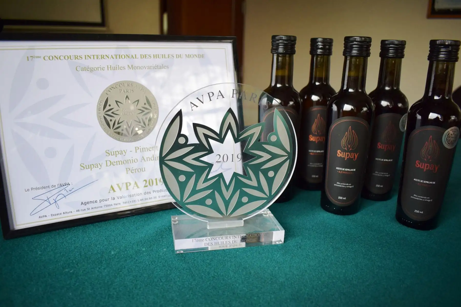 Universidad Agraria crea Supay, el primer aceite extraído de ajíes peruanos. Foto: ANDINA/Difusión.