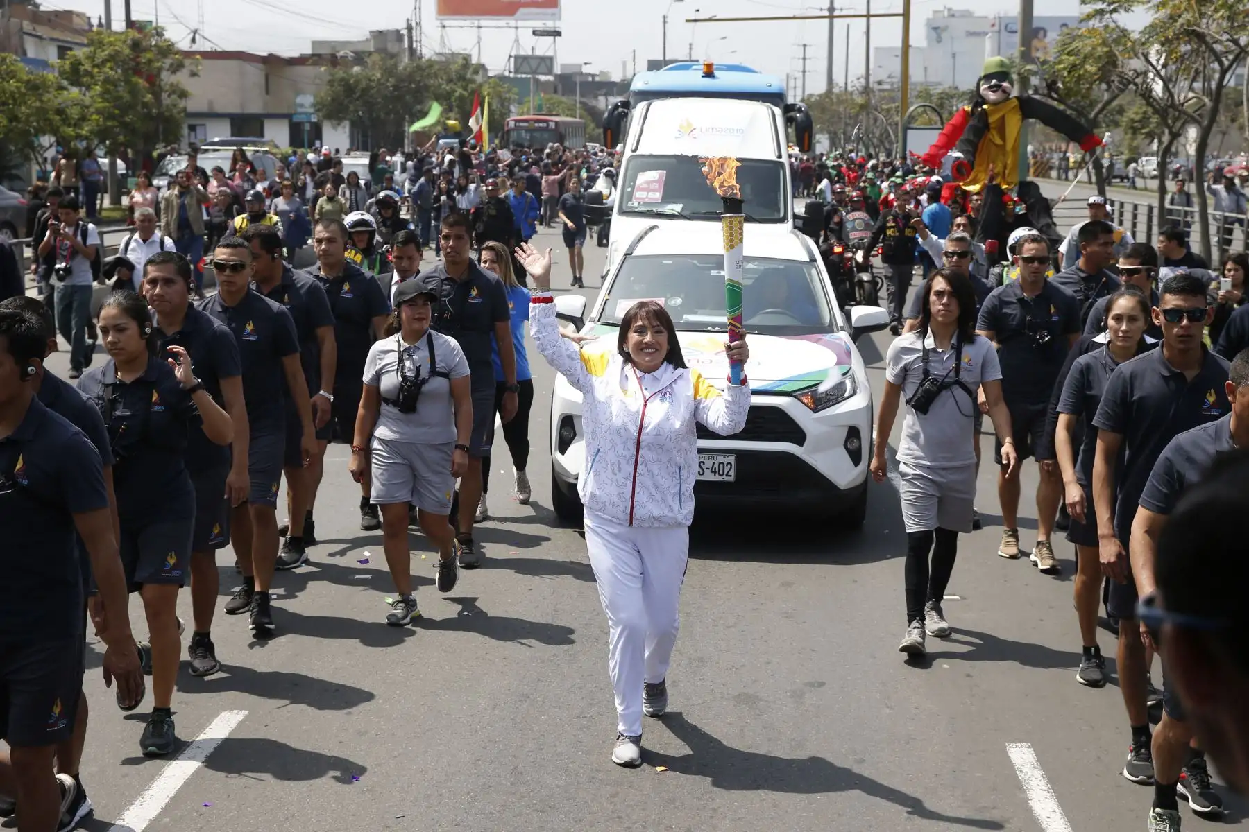Magali Silva participó en recorrido de Antorcha Parapanamericana. Foto: ANDINA/Renato Pajuelo