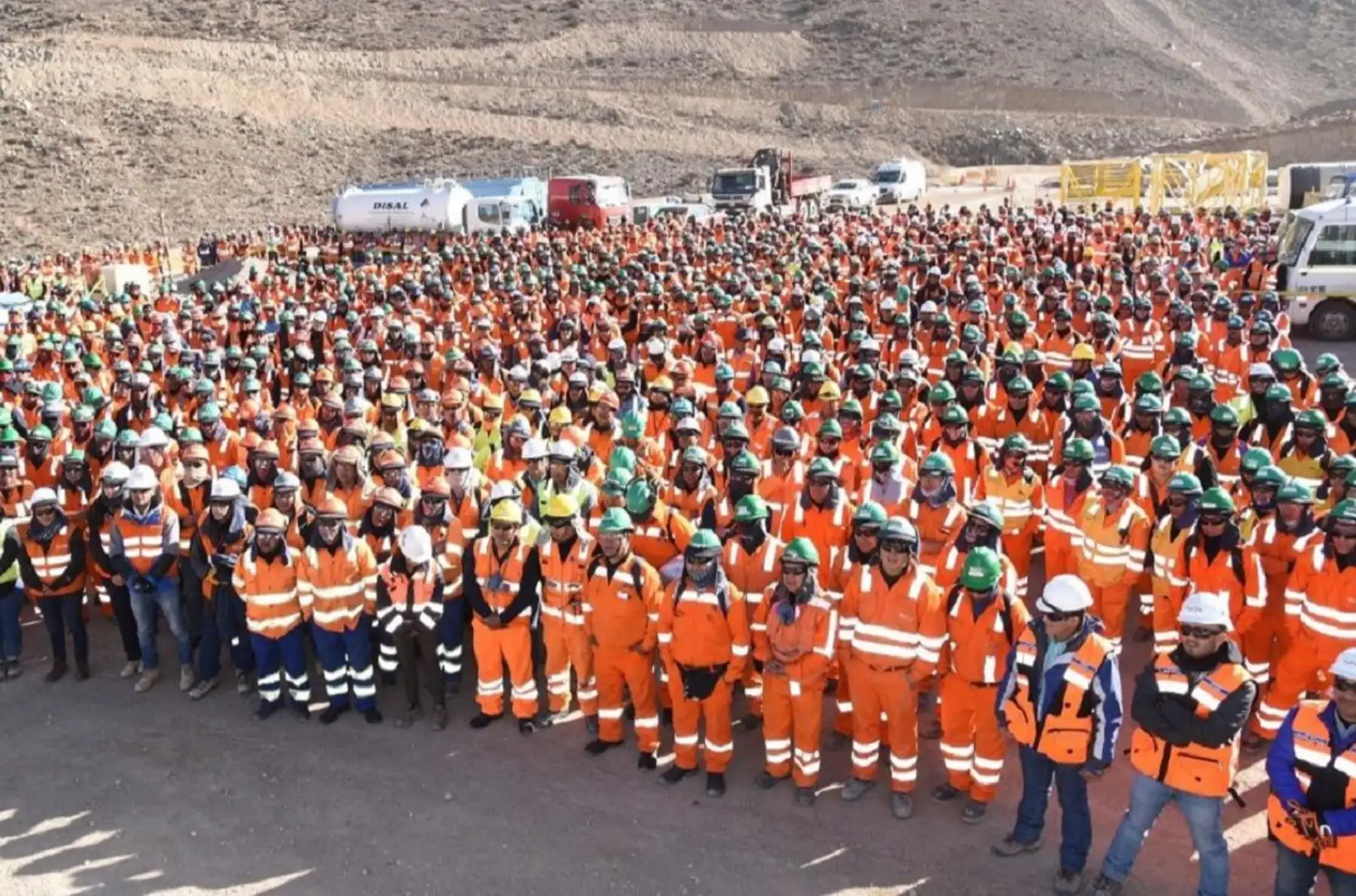 Trabajadores de proyecto Quellaveco. Foto: Cortesía.