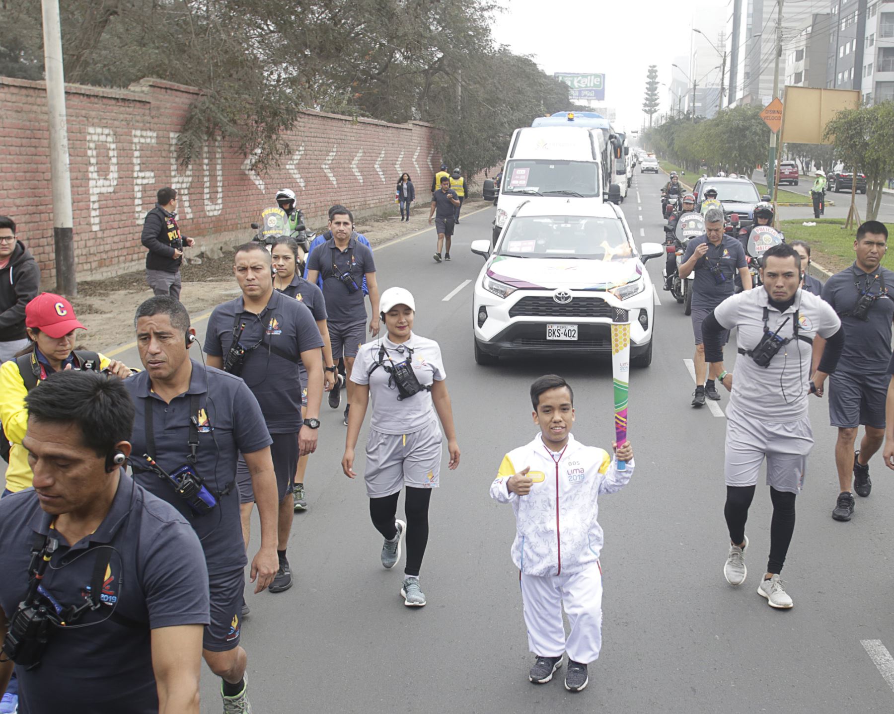 Los paradeportistas portaron con ilusión la Antorcha, que simboliza la llegada de los Juegos Parapanamericanos a Perú.