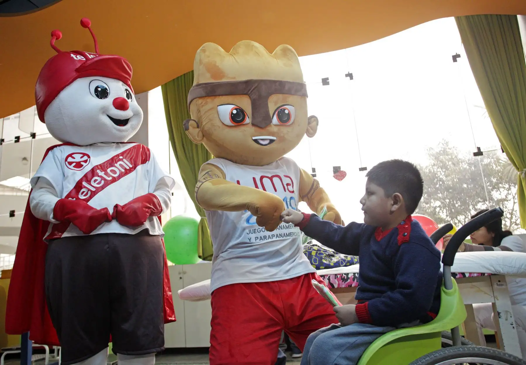 Milco la mascota oficial de los Juegos Parapanamericanos Lima 2019, visito a los niños del Hospital  San Juan de Dios. Foto:ANDINA/ LIMA 2019