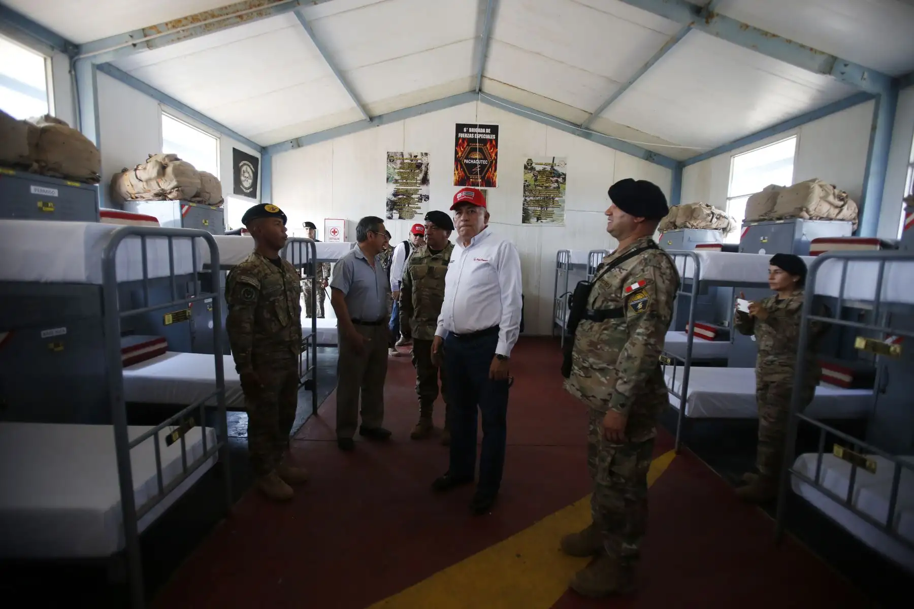 Ministro de Defensa, Jorge Moscoso, llega a la base aérea de Madre de Dios y supervisa Fuerte Pachacutec previo a La Pampa. Foto: ANDINA/Renato Pajuelo