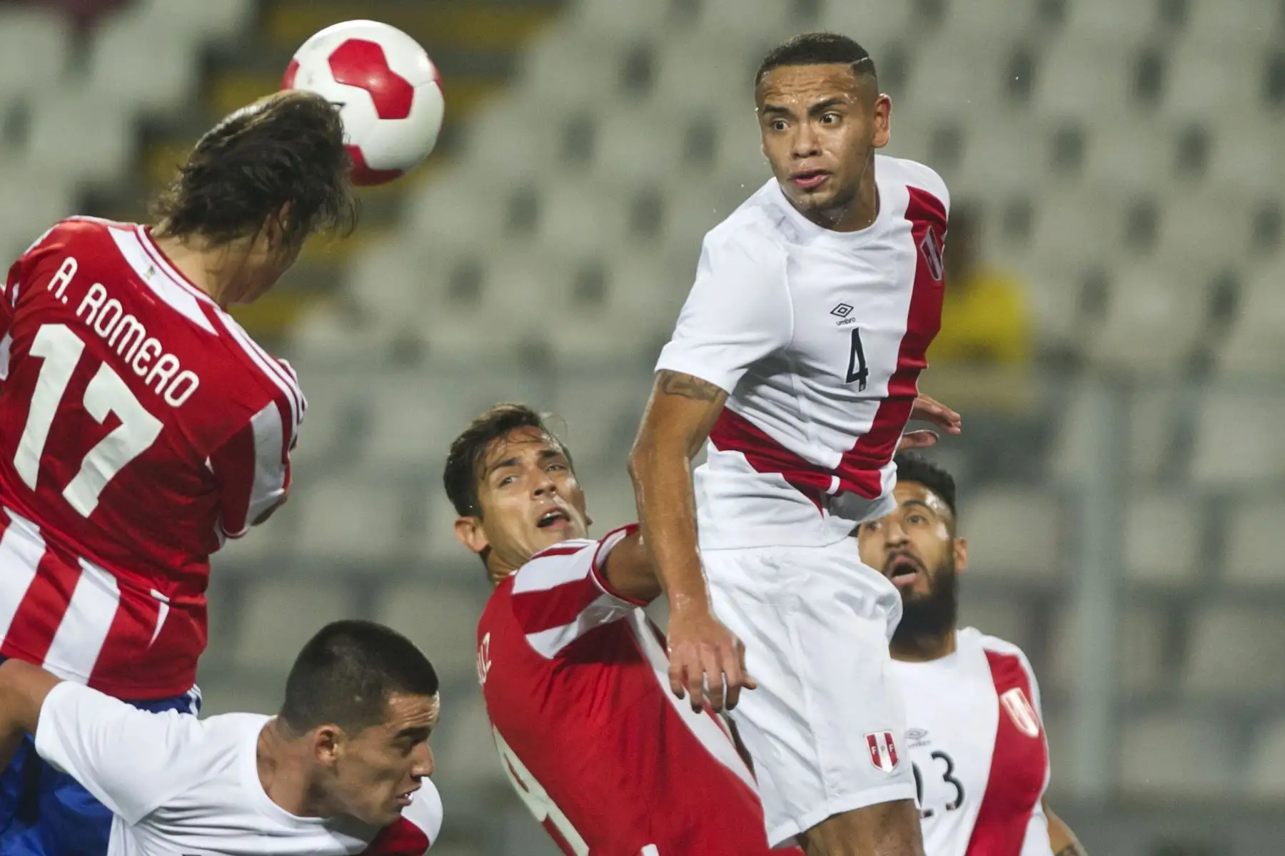 Alexander Callens. Foto: EFE