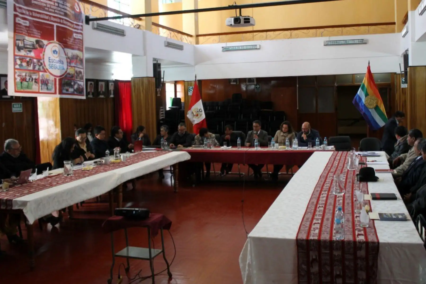Minedu y región Cusco instalan mesa técnica para promocionar la escritura quechua