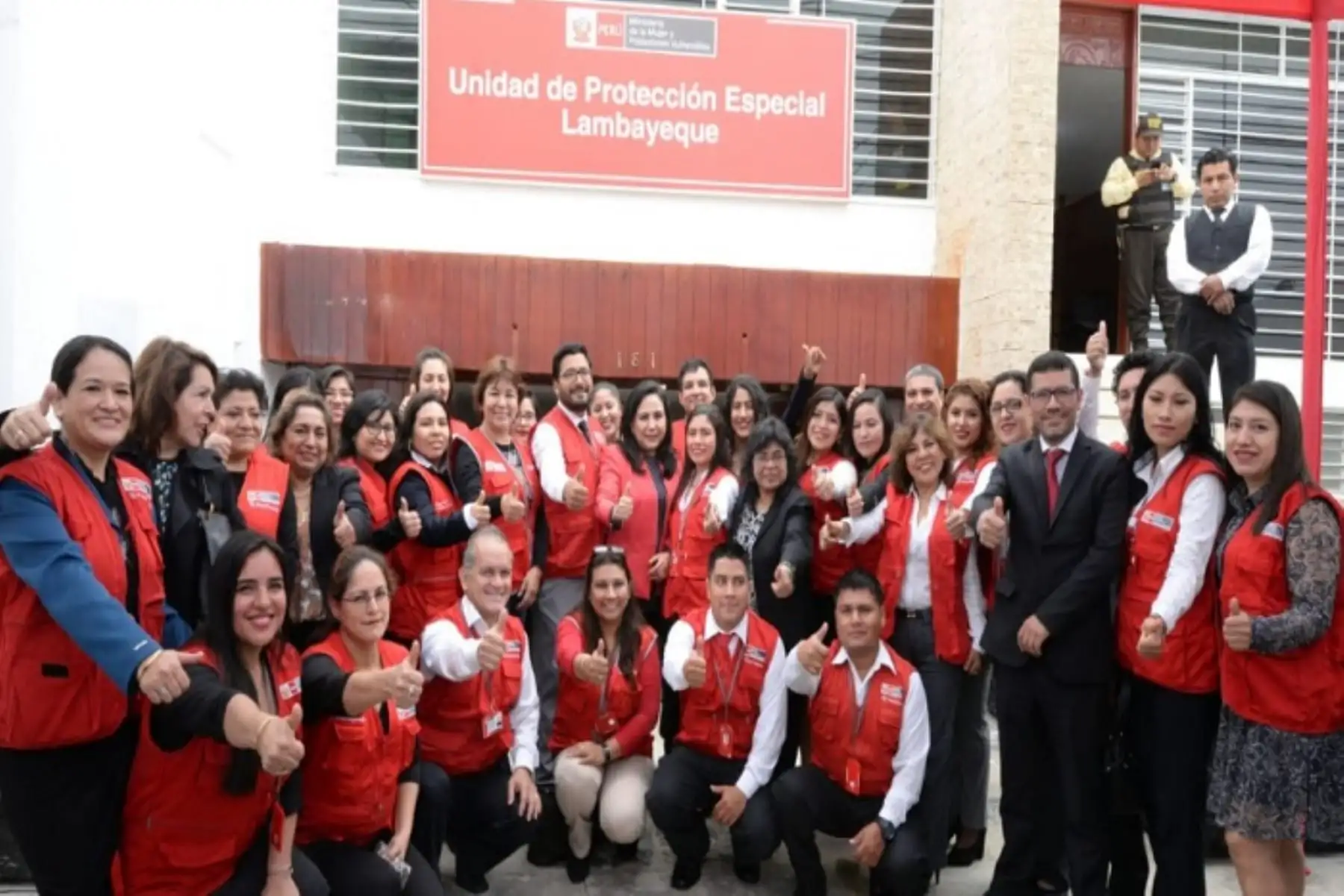 A fin de brindar atención a las niñas, niños y adolescentes sin cuidados parentales o en riesgo de perderlos, la ministra de la Mujer y Poblaciones Vulnerables, Gloria Montenegro, inauguró la Unidad de Protección Especial (UPE) ubicada en la provincia de Chiclayo, en la región Lambayeque.