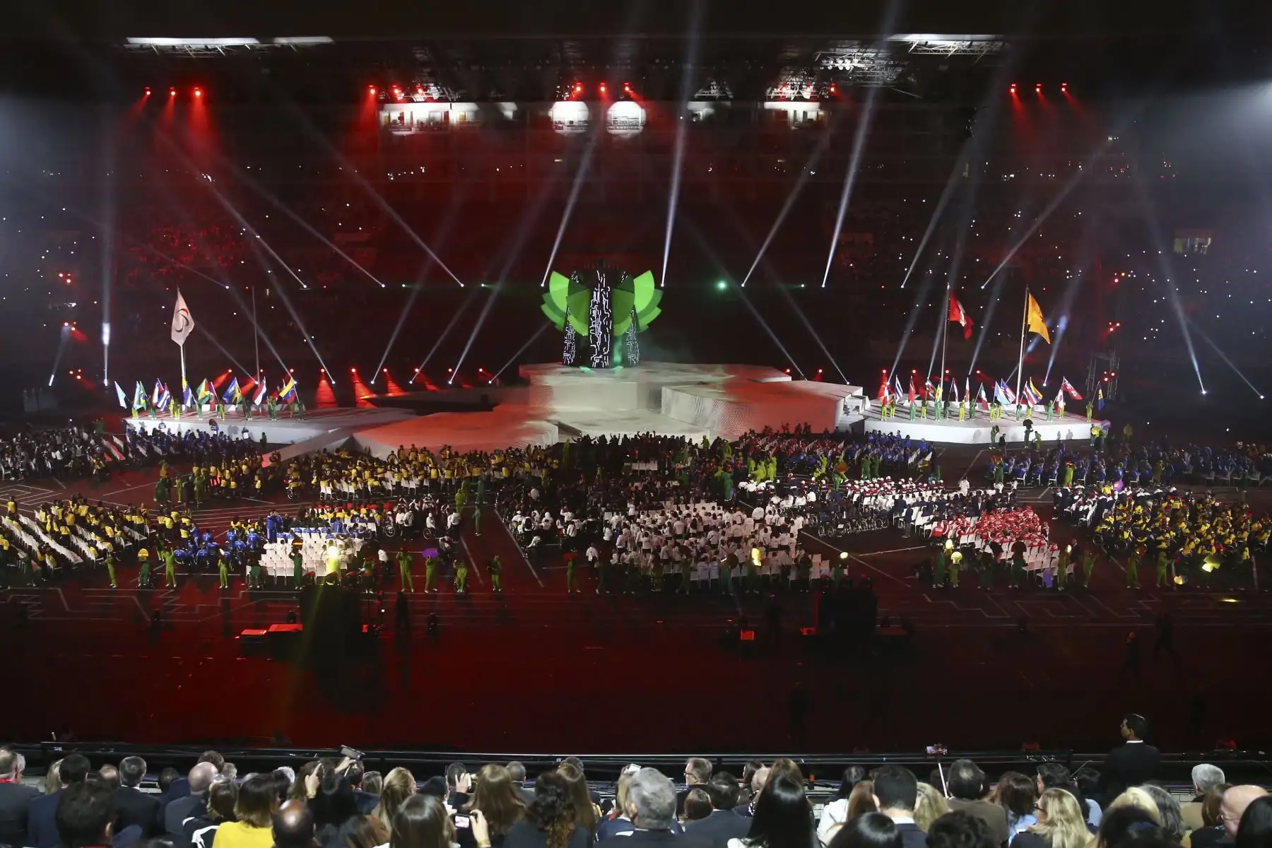 Desfile de las delegaciones de paradeportistas de las Américas hicieron su paso por el escenario principal. En total, 1,800 atletas de 30 países competirán en 17 paradeportes. Foto: ANDINA/ LIMA 2019