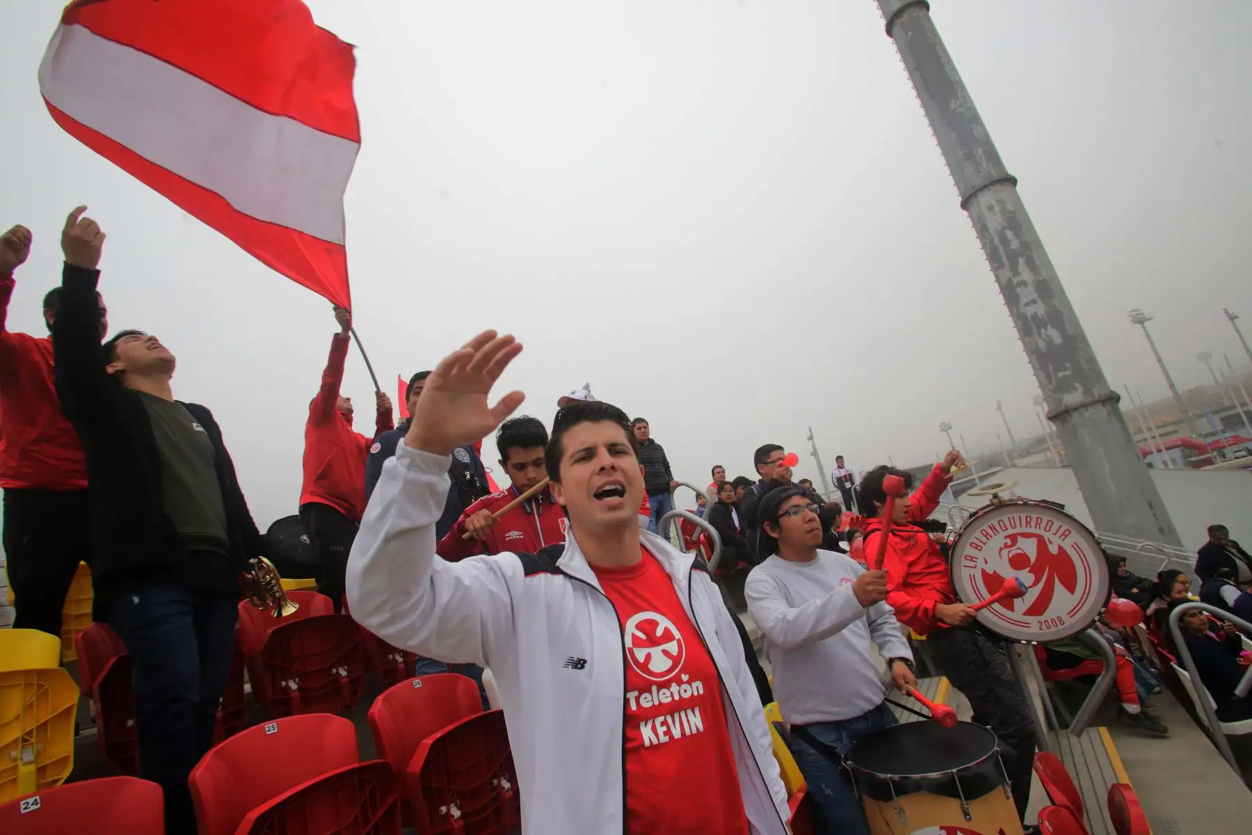 Campeón de Fronton , Kevin Martinez alienta a la selección peruana  de Futbol 7  en Villa Maria del Triunfo.
Foto: ANDINA/ Lima 2019